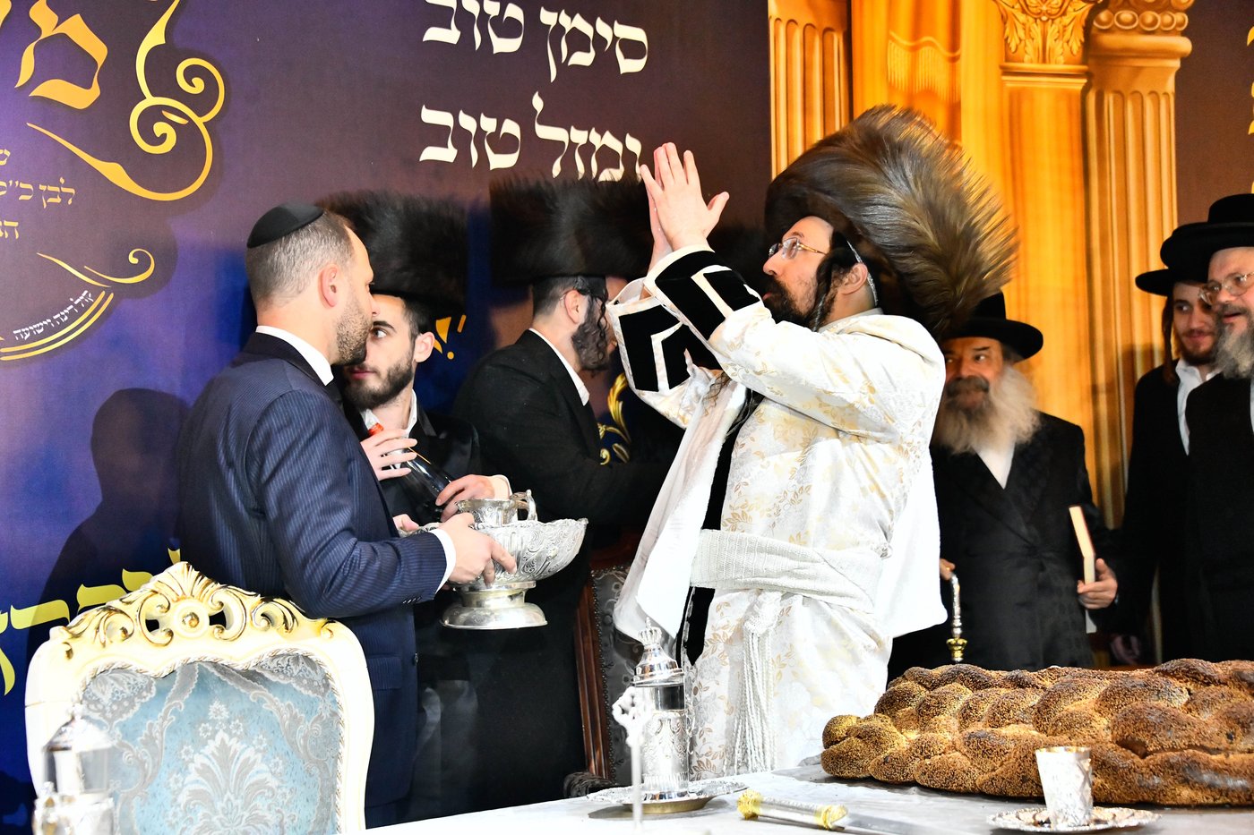 בר המצווה לבן האדמו"ר ממעז'יבוז'