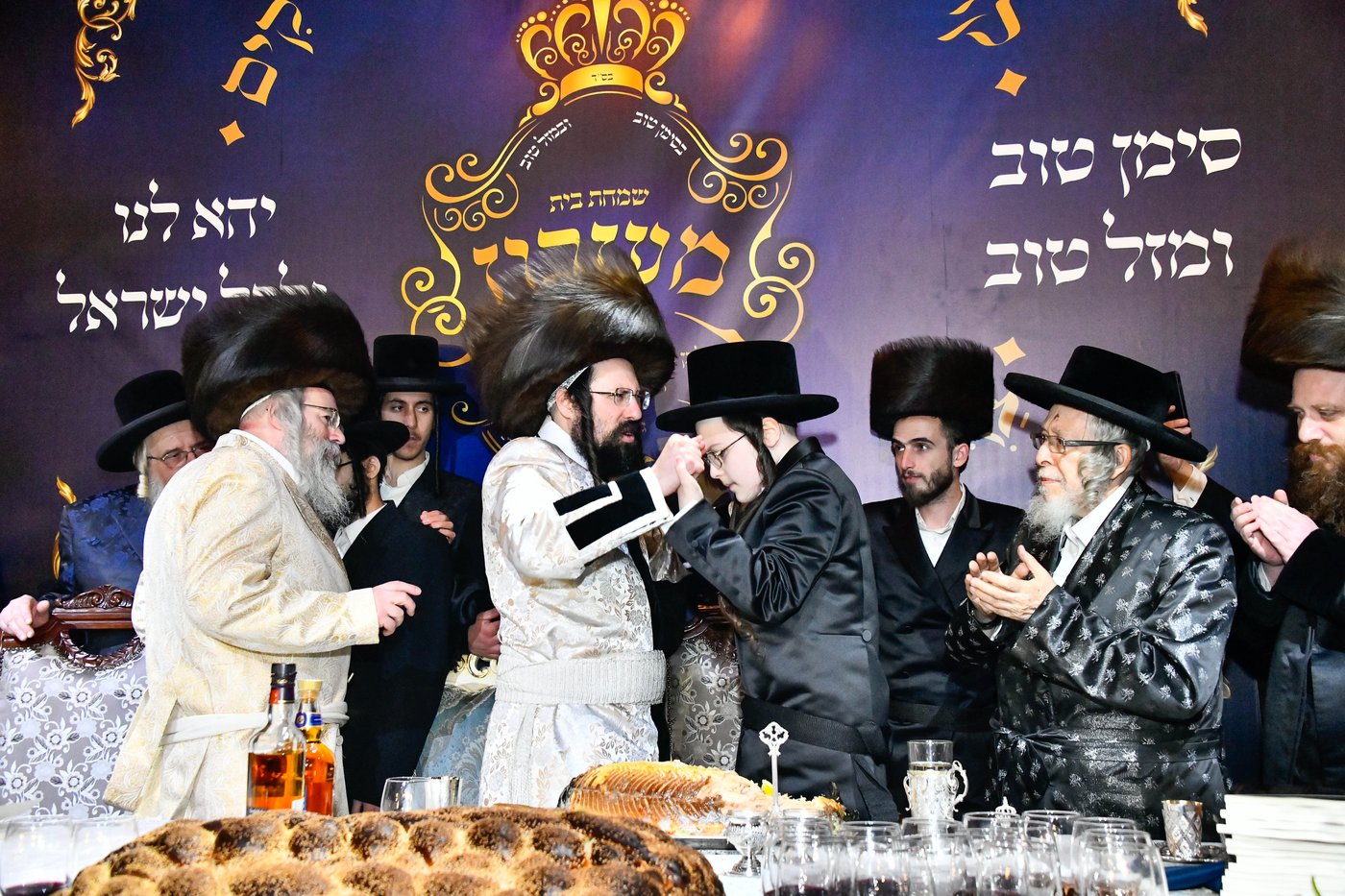 בר המצווה לבן האדמו"ר ממעז'יבוז'