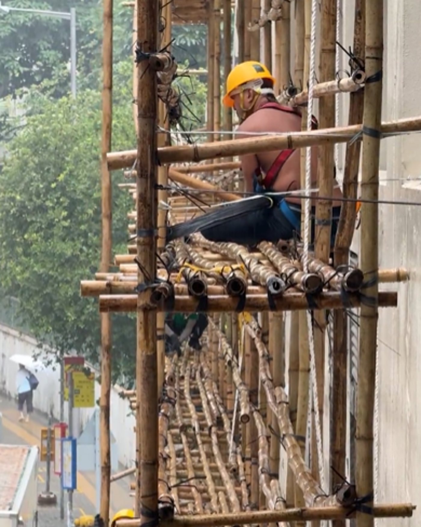  פיגומי במבוק באתרי בנייה בהונג קונג