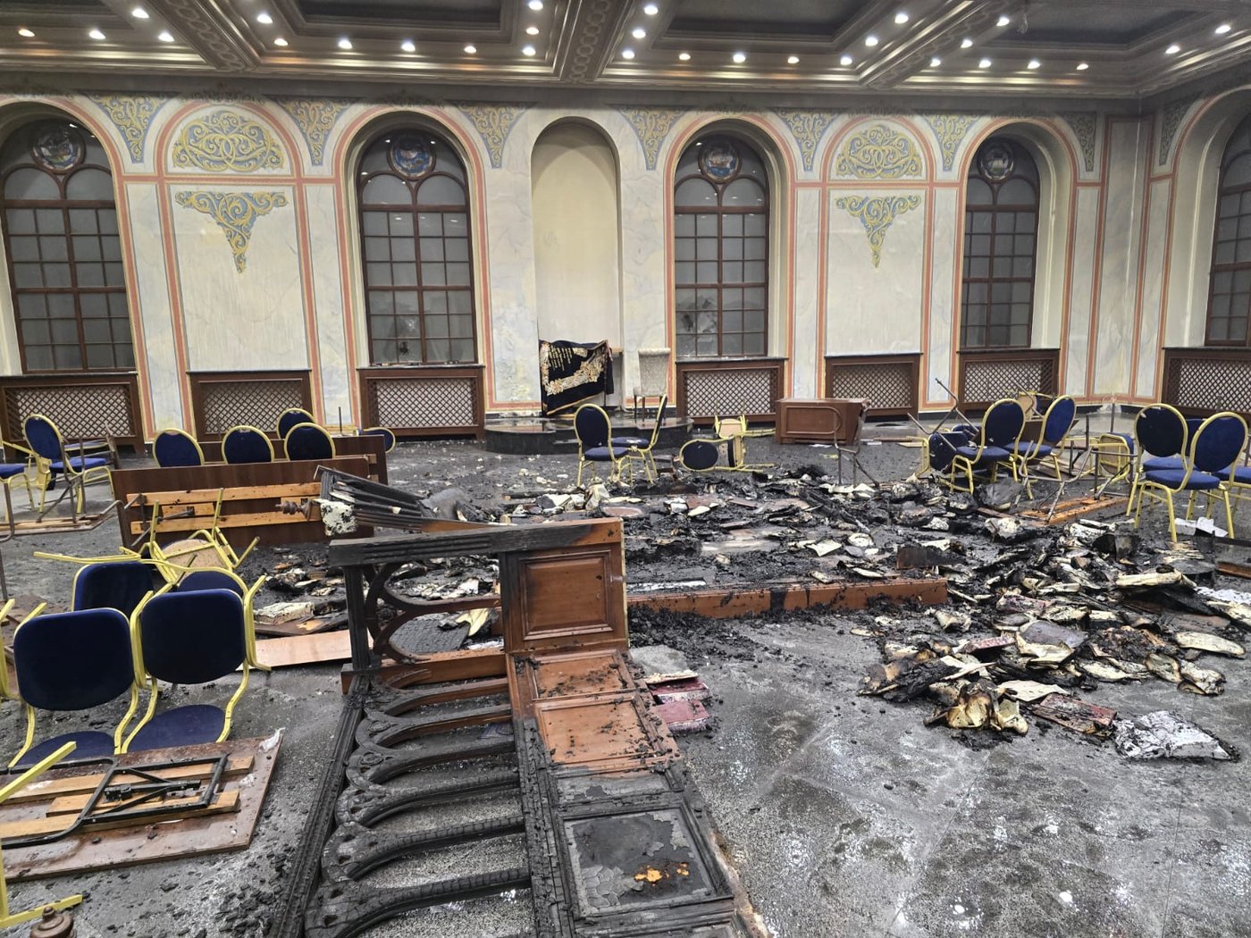 ה"קלויז קדישא" של סאדיגורה הוצת בידי מתמודד נפש | תיעוד מההרס הכבד