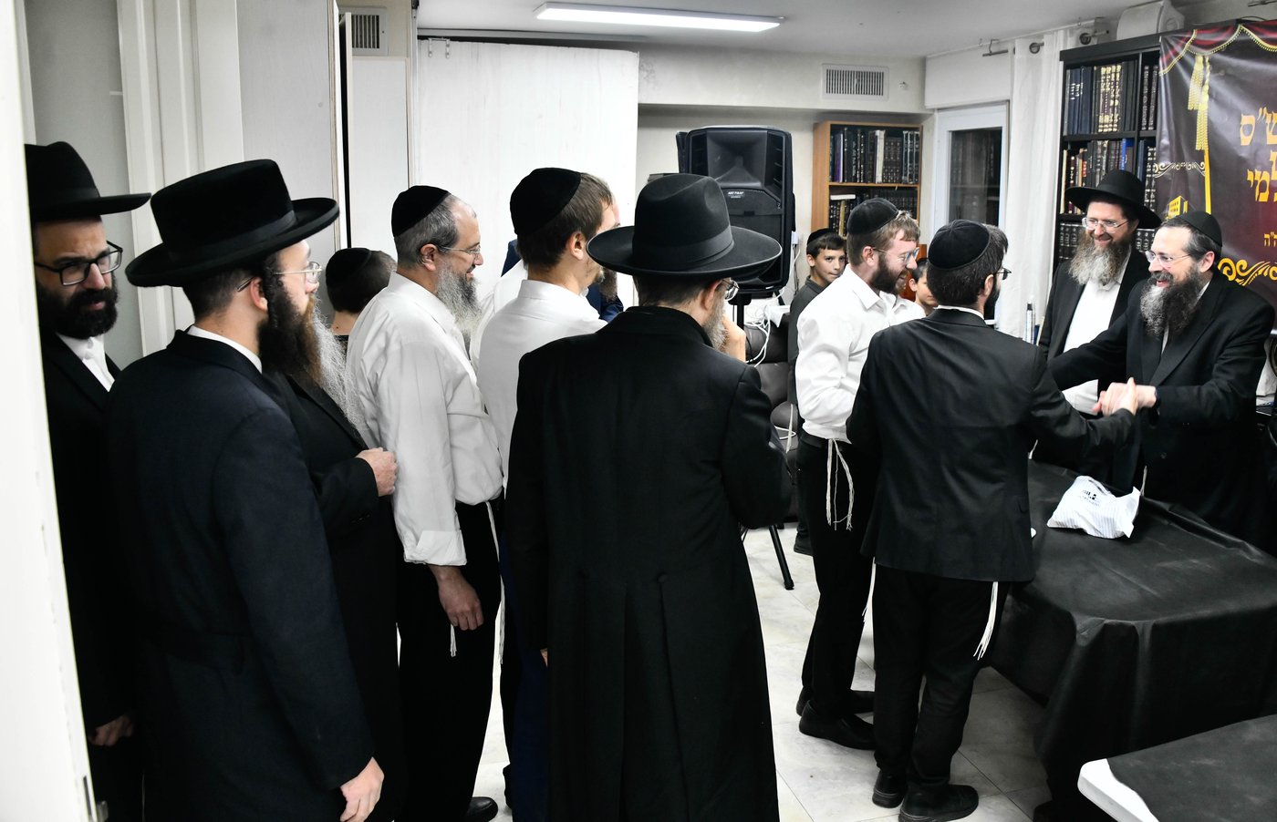 סיום הש"ס בישיבת מיר