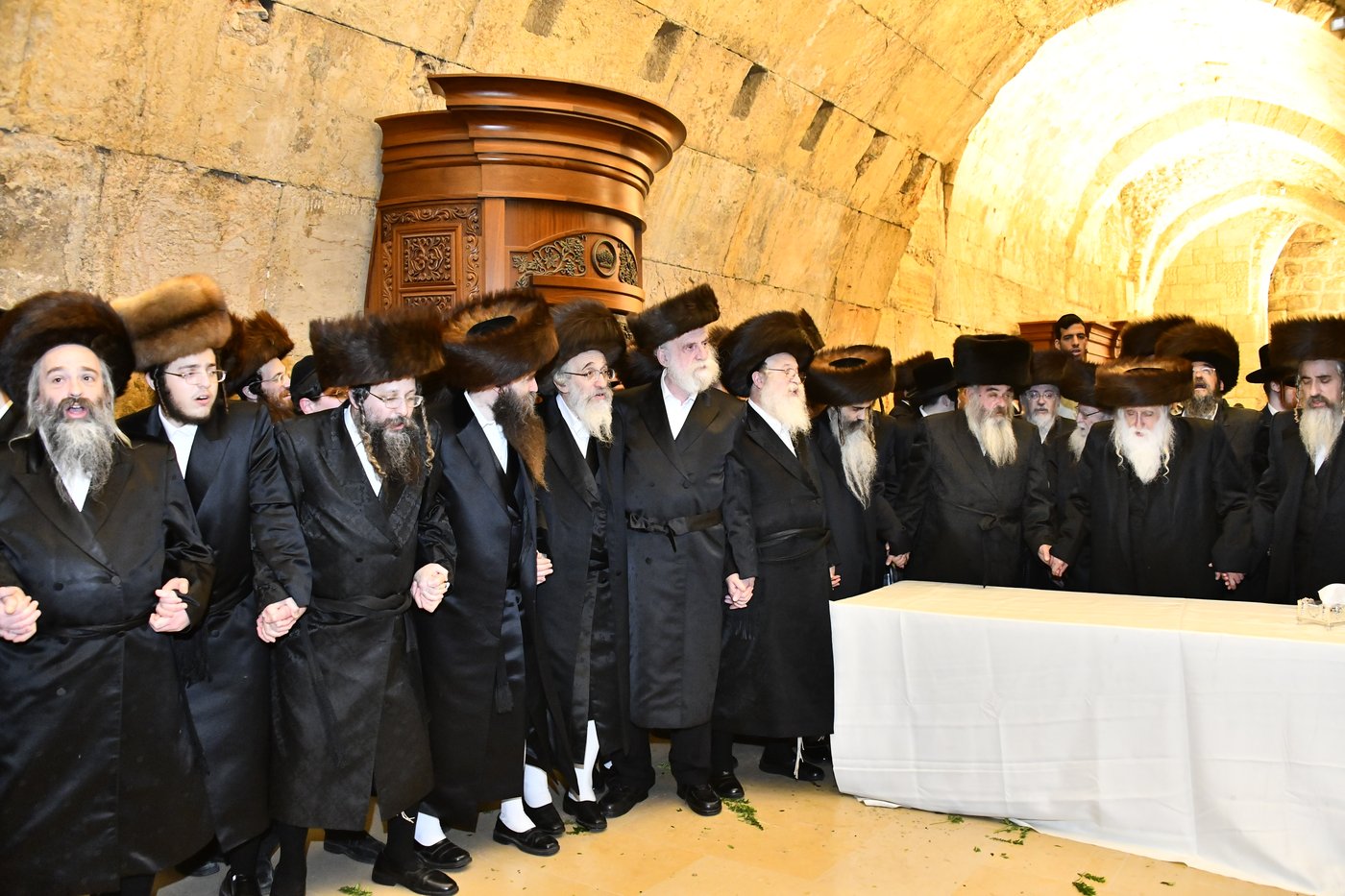 שבת מקדש מלך במכנובקא בעלזא