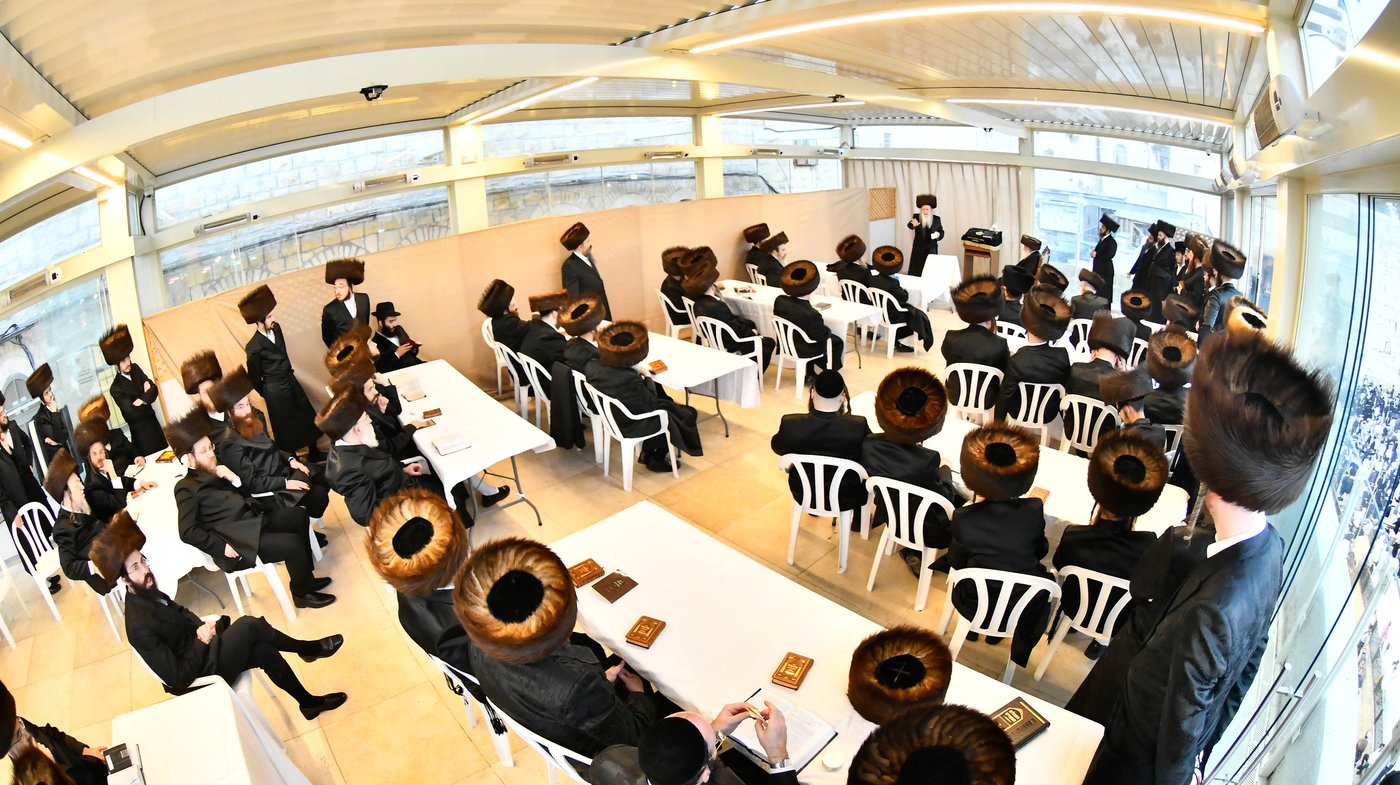 שבת מקדש מלך במכנובקא בעלזא