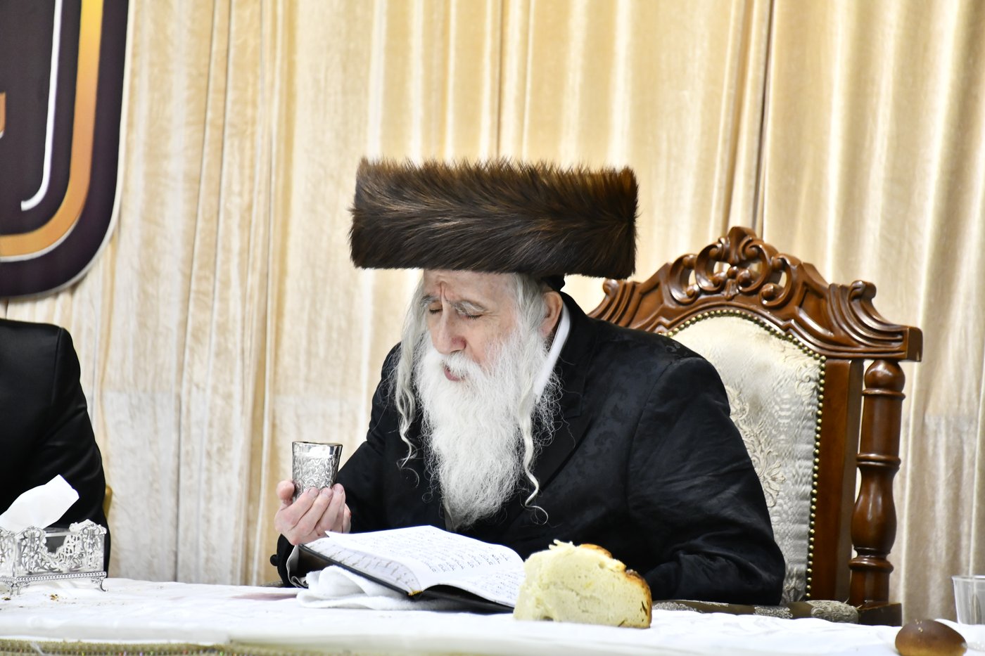 שבת מקדש מלך במכנובקא בעלזא