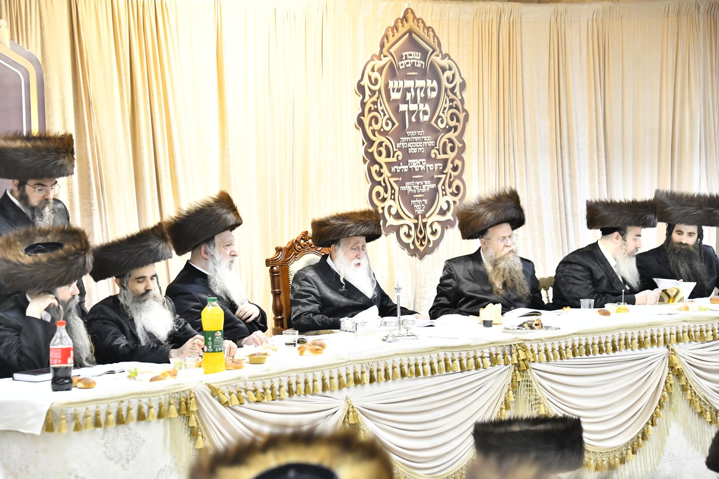 שבת מקדש מלך במכנובקא בעלזא