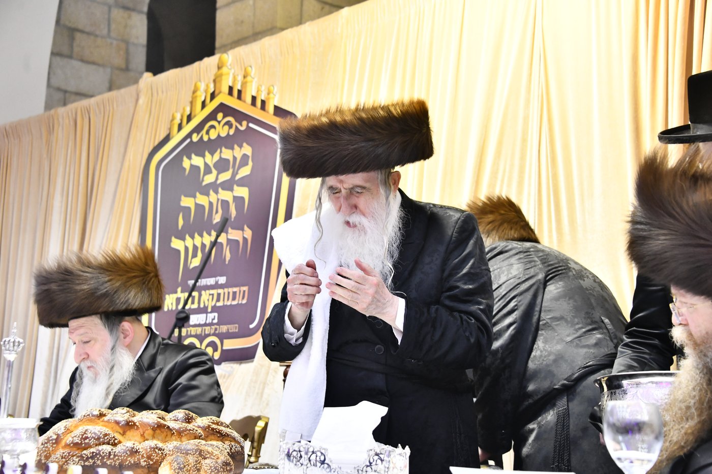 שבת מקדש מלך במכנובקא בעלזא