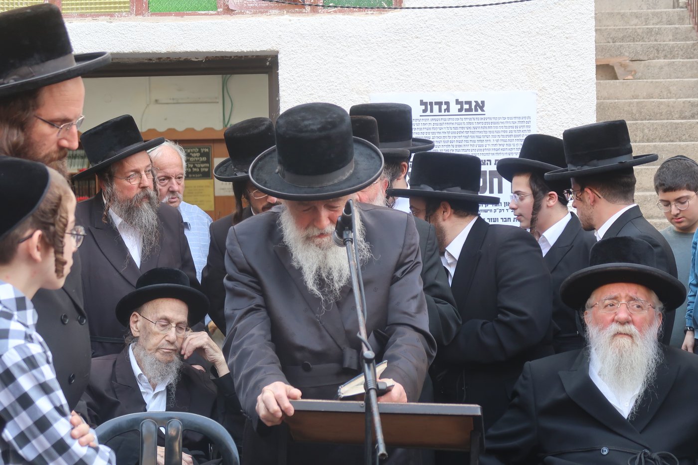  הלווית הרבנית טוביאס ע''ה 