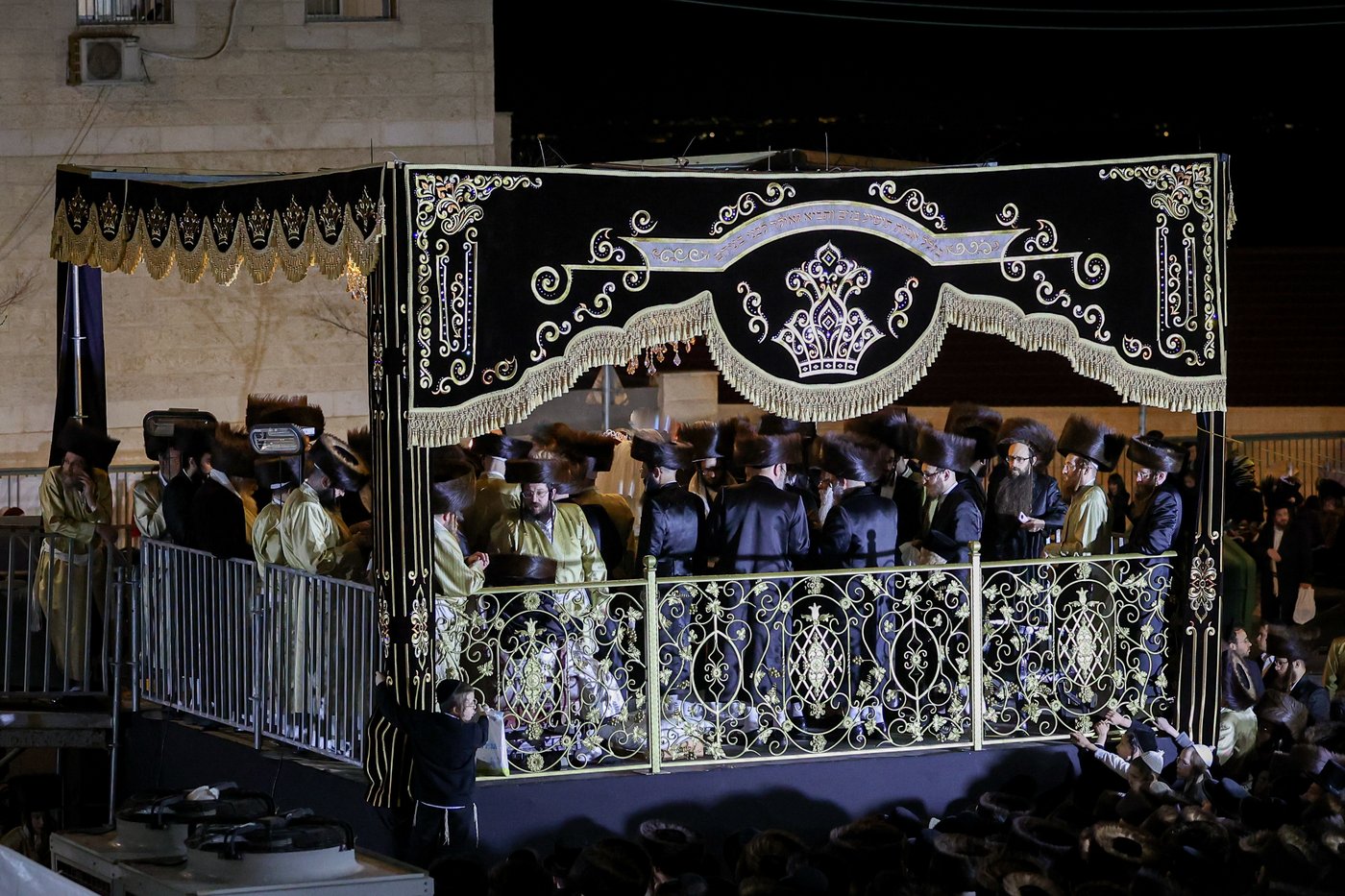 שמחת בית תולדות אברהם יצחק - קארלסבורג - פאלטישאן