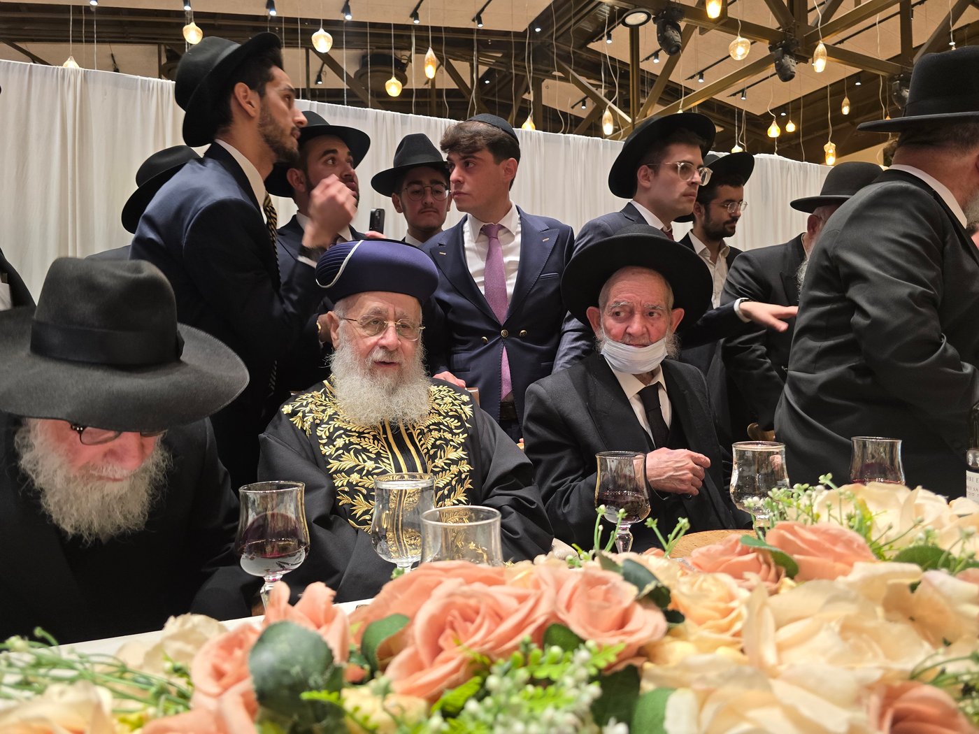 שמחת נישואי נכדו של רבי יצחק כהן 