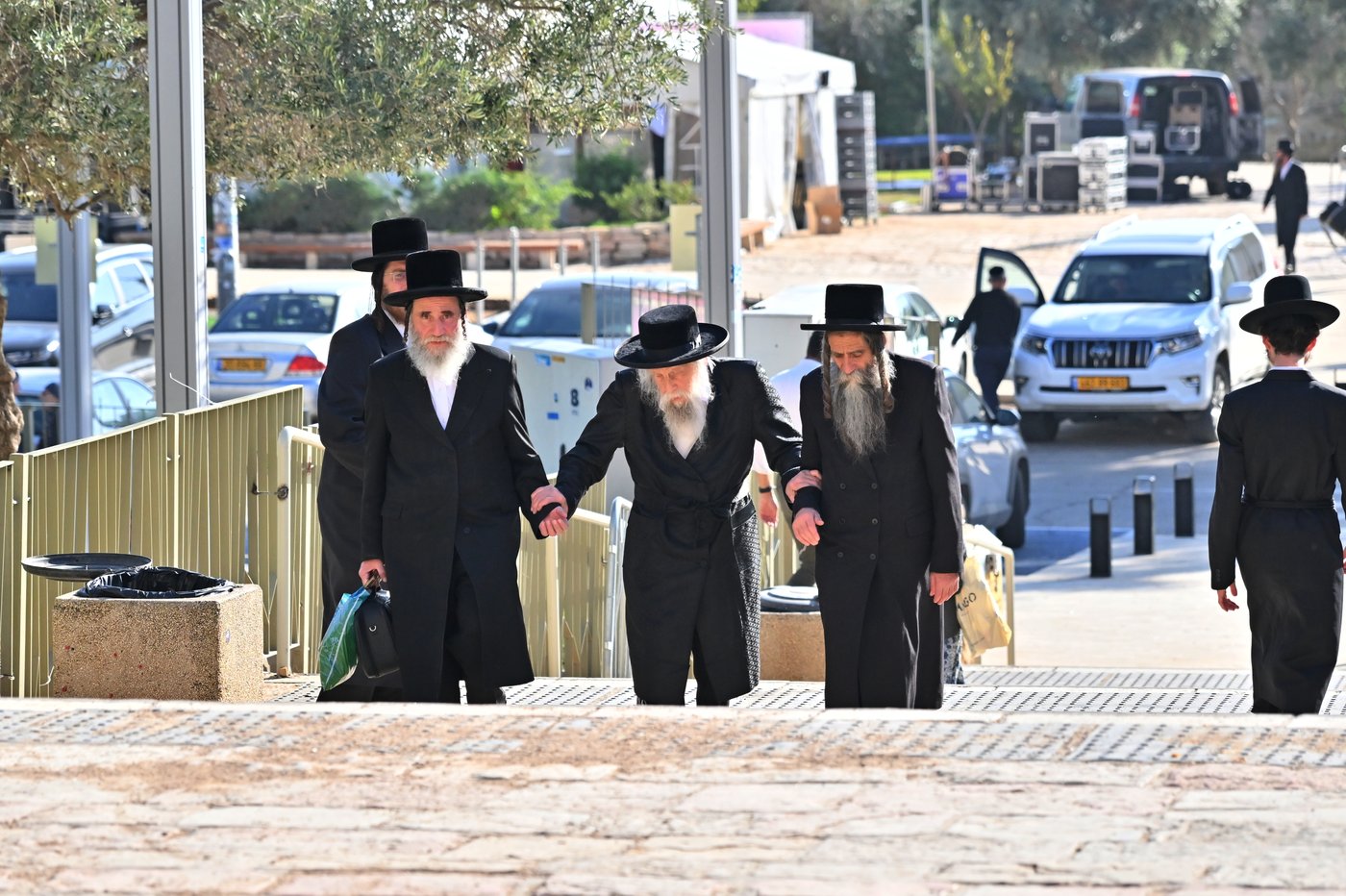 האדמו"ר מנדבורנה ירושלים בחברון