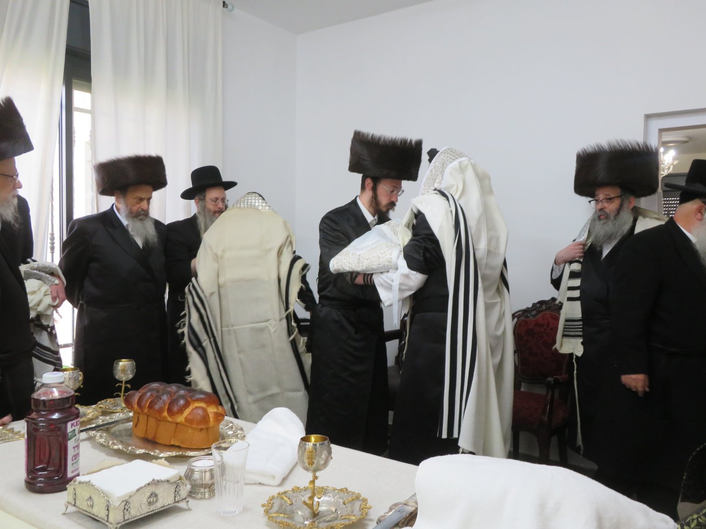 שמחת הברית לנין האדמו"רים מויז'ניץ וסערט ויז'ניץ