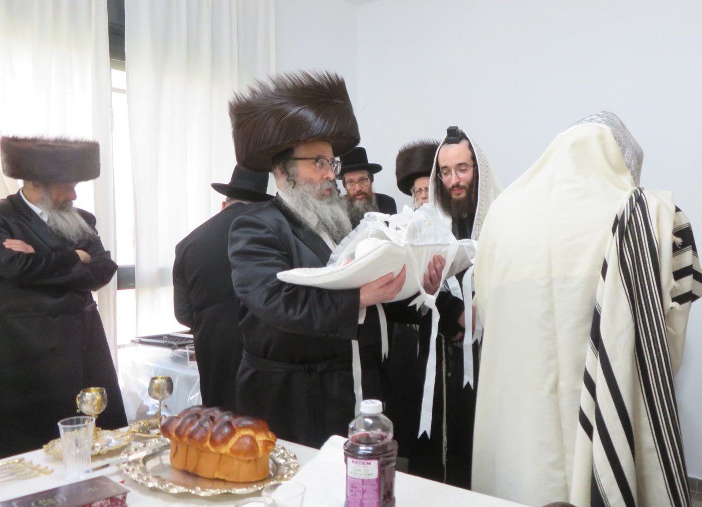 שמחת הברית לנין האדמו"רים מויז'ניץ וסערט ויז'ניץ