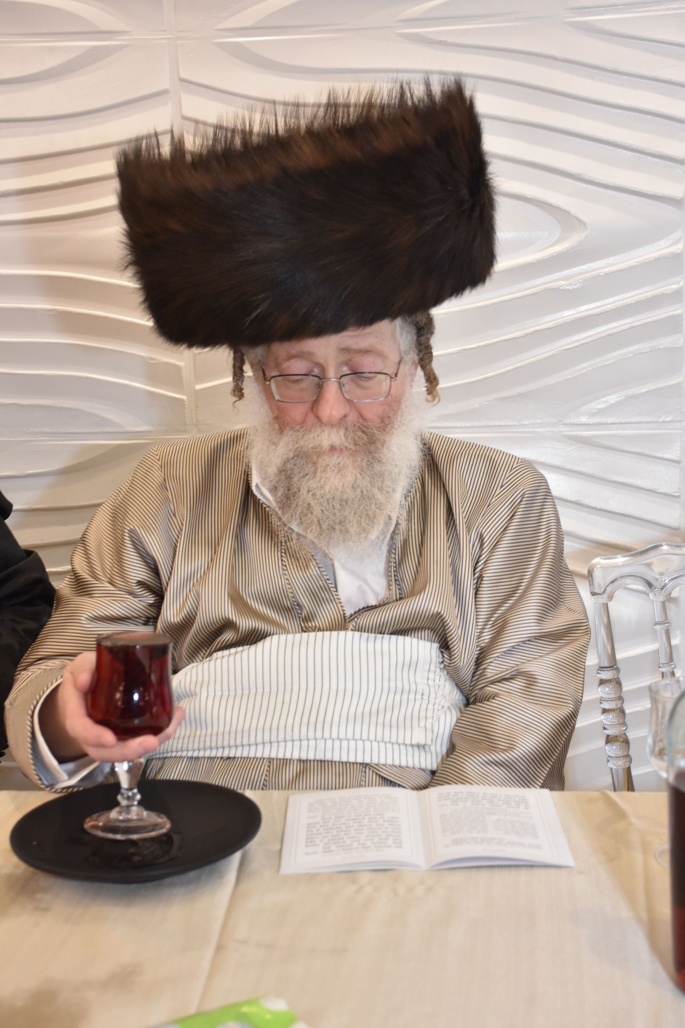 סעודת הילולא ודינר ב'פנים מאירות' - להורות נתן