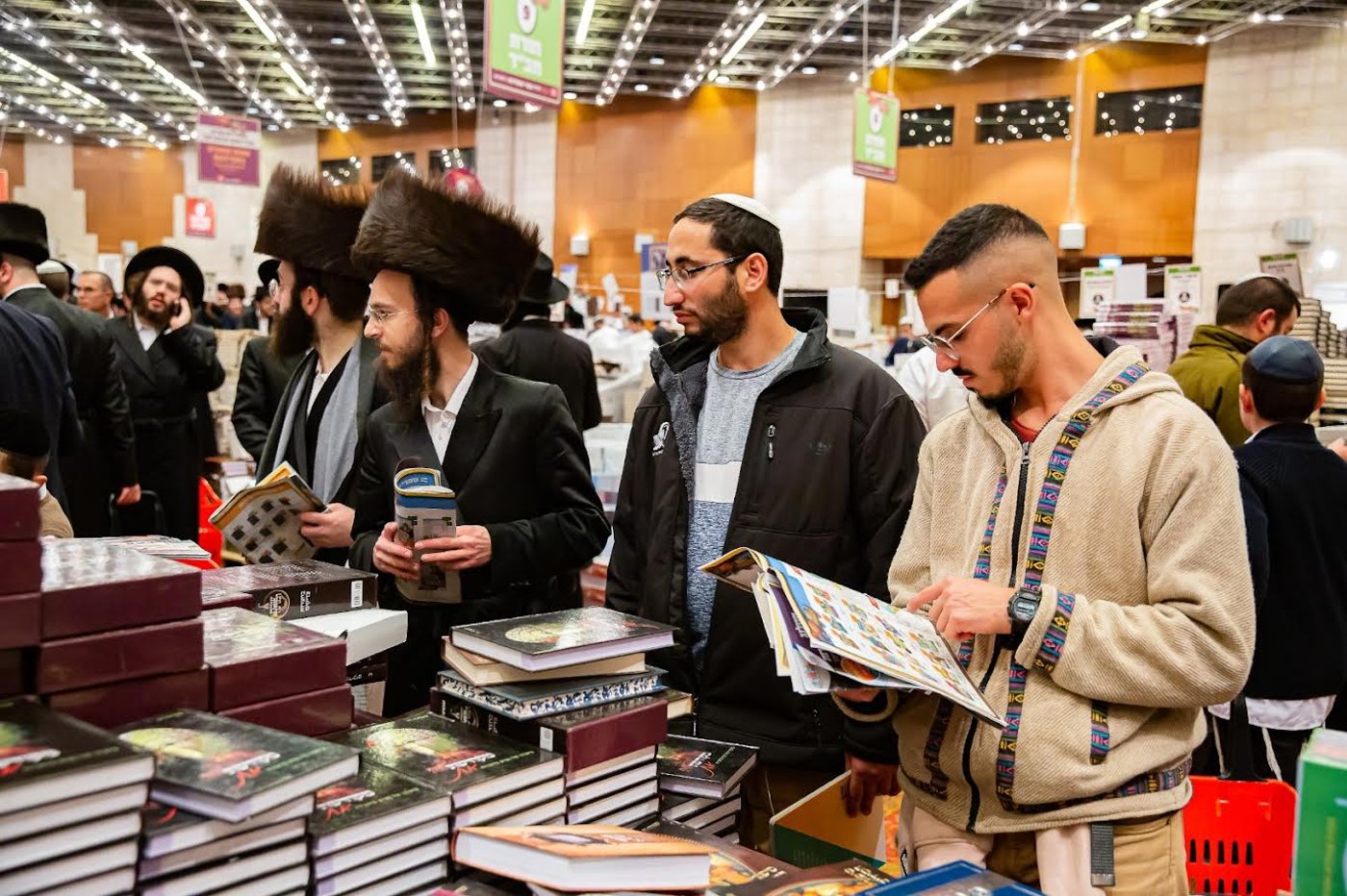 כולם מגיעים - יריד החסידות יצא לדרך- עשרות אלפי מוצרים במחירים שלא יחזרו