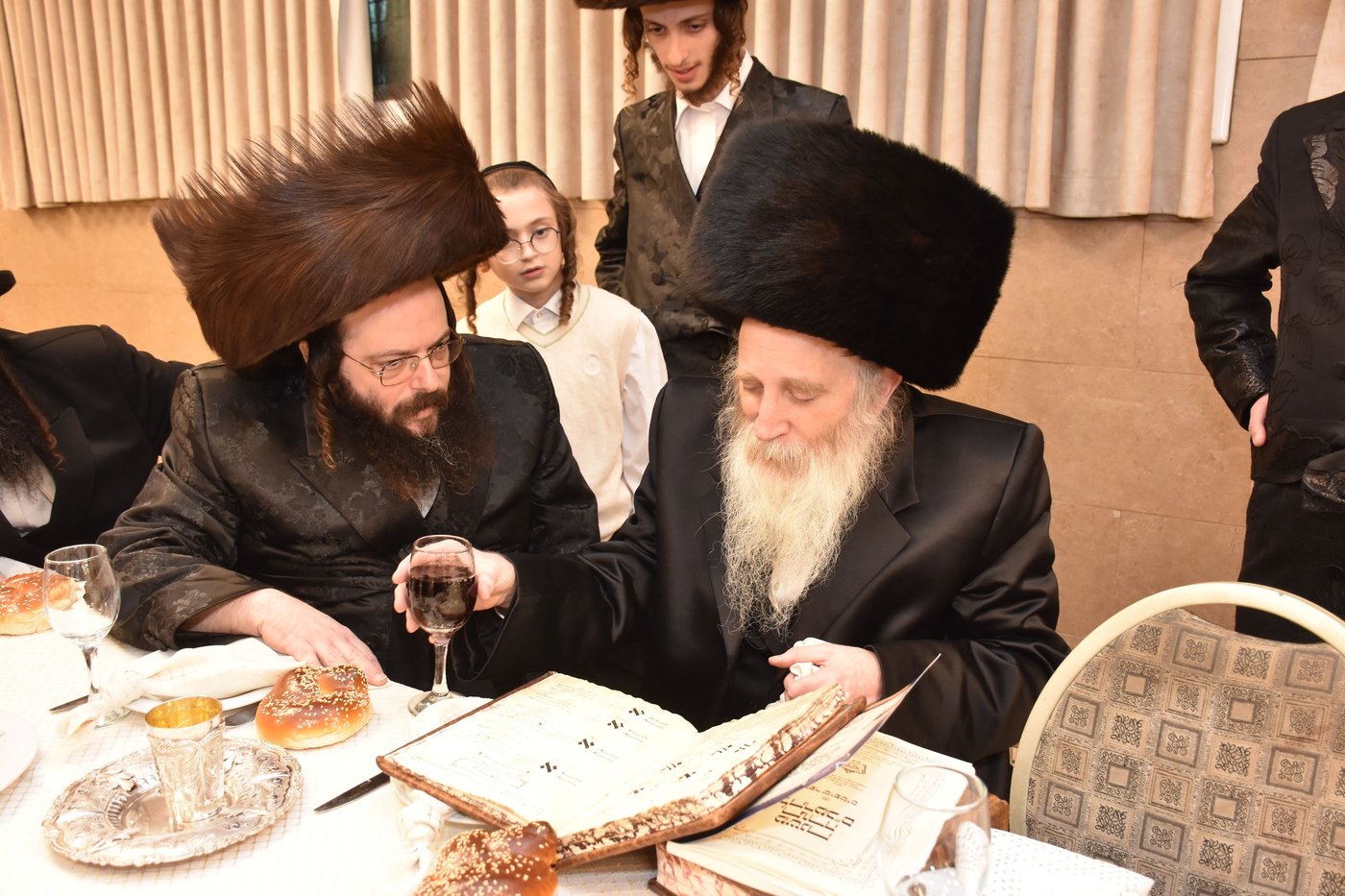 שמחת בית מכנובקא בעלזא - שאץ