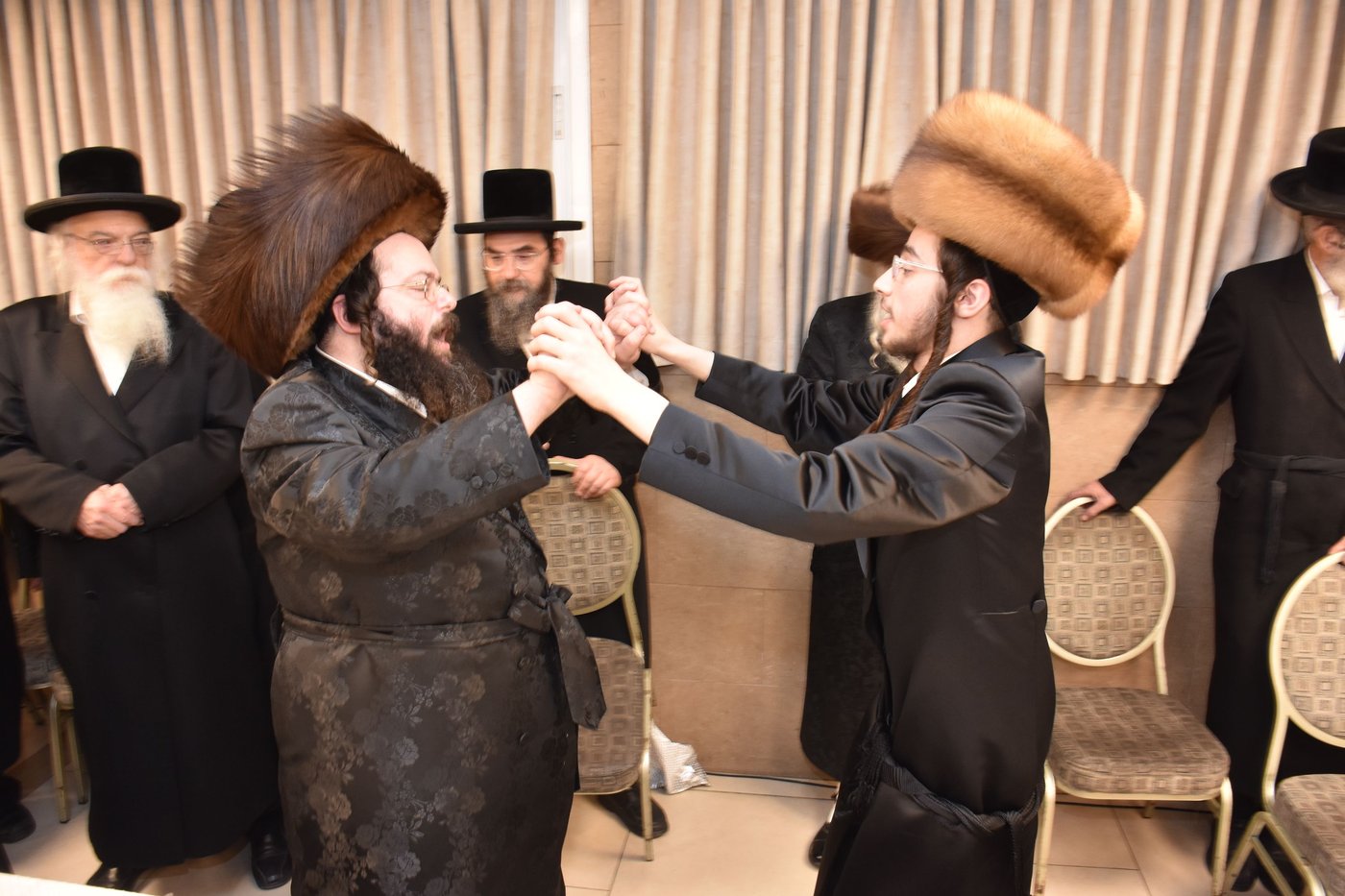 שמחת בית מכנובקא בעלזא - שאץ