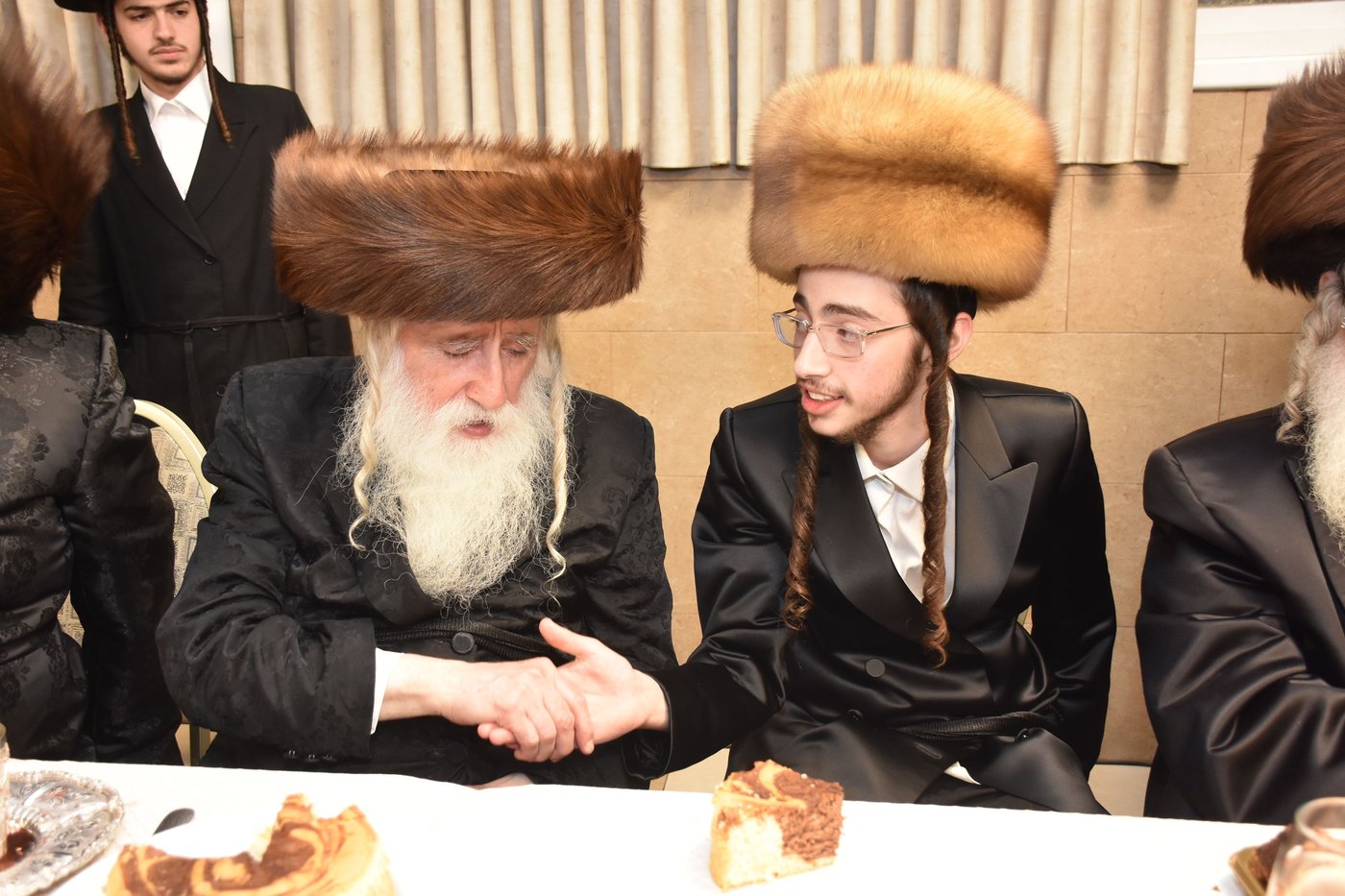 שמחת בית מכנובקא בעלזא - שאץ