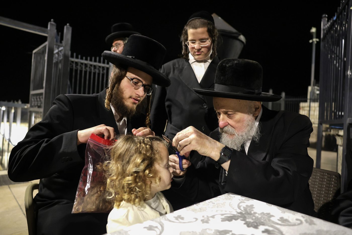 שמחת החלאקה לנין האדמו"ר מטשארנאביל במירון