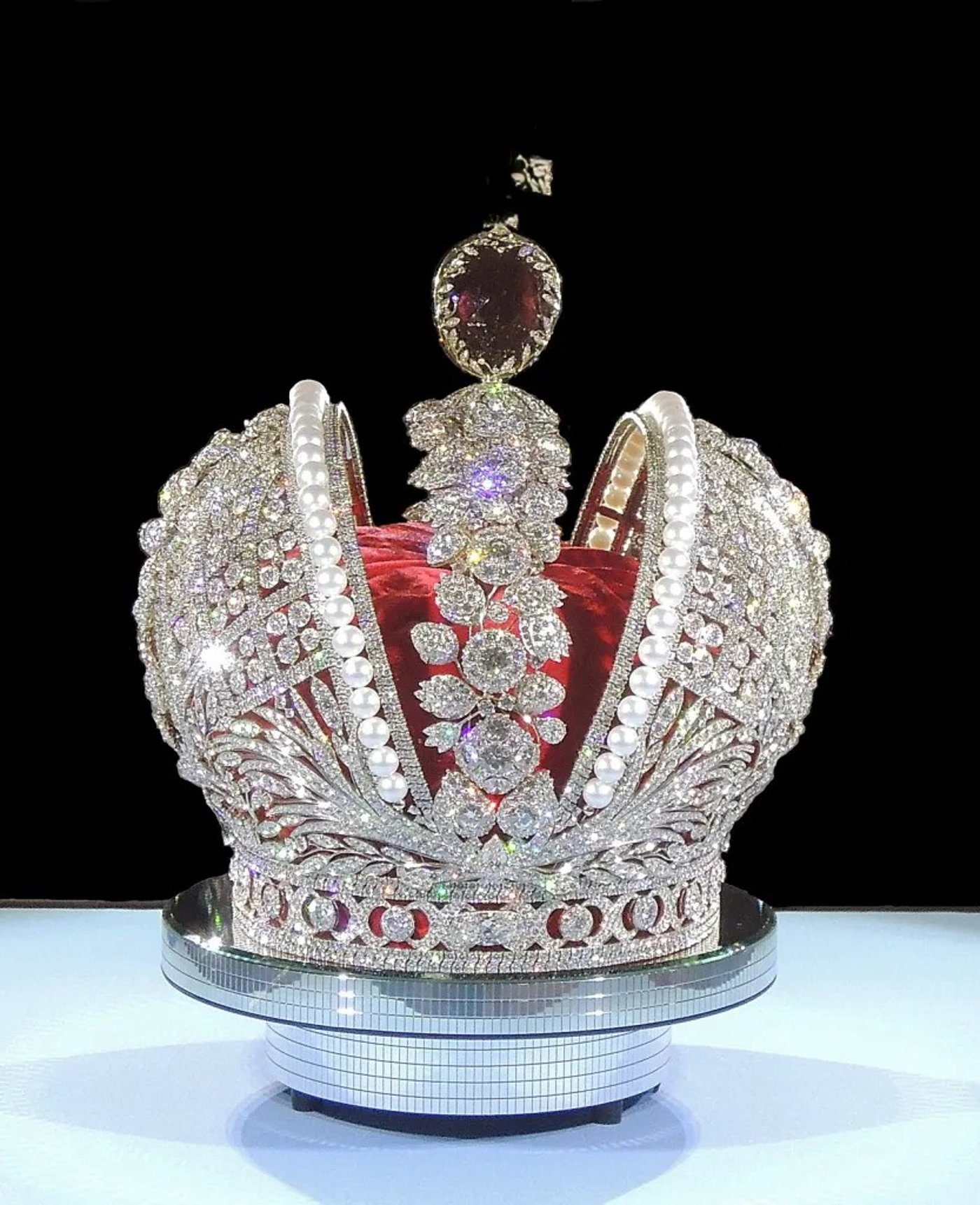 הריפליקה של הכתר