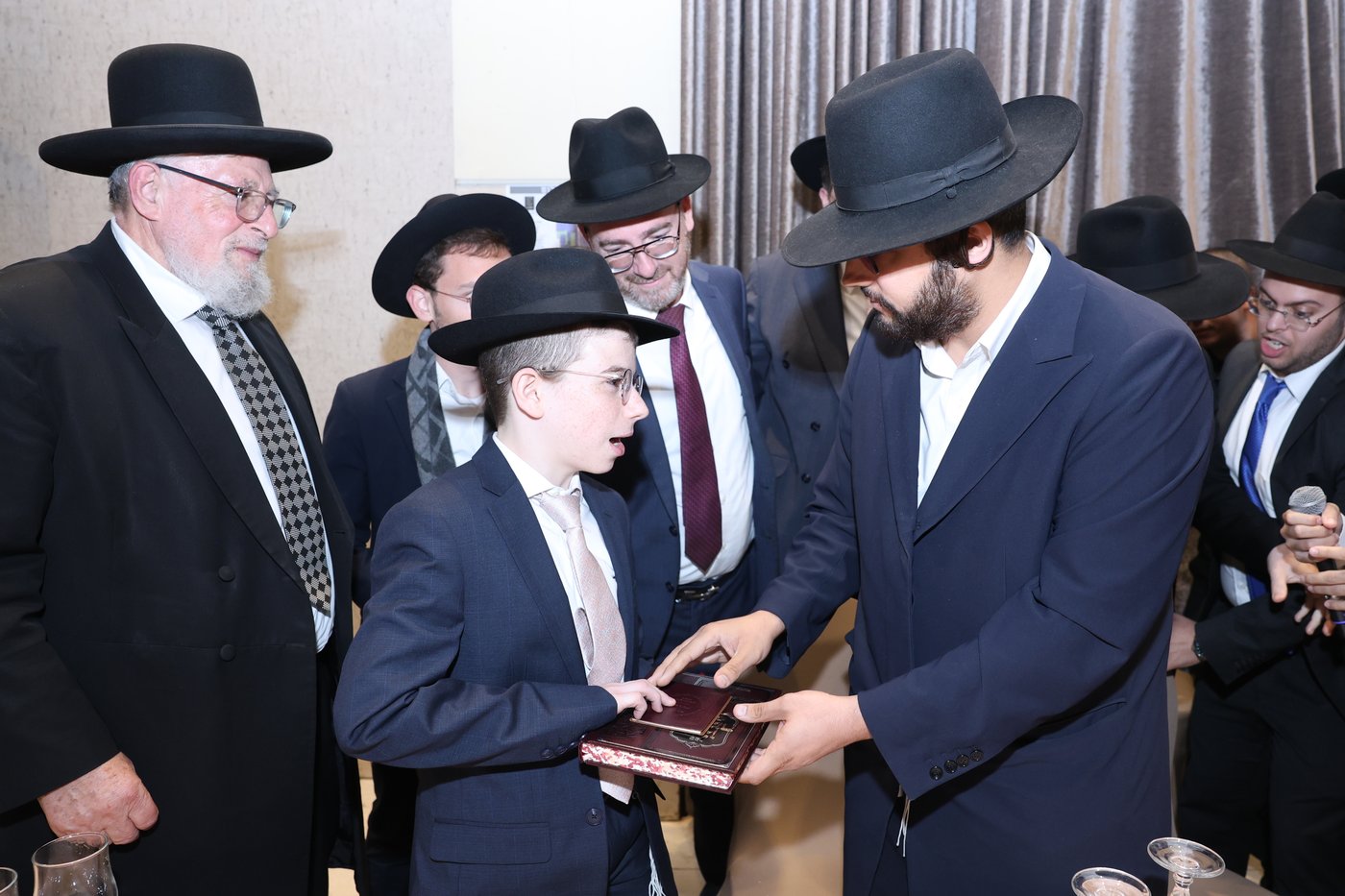 בר מצווה לבנו של אליהו ארנד