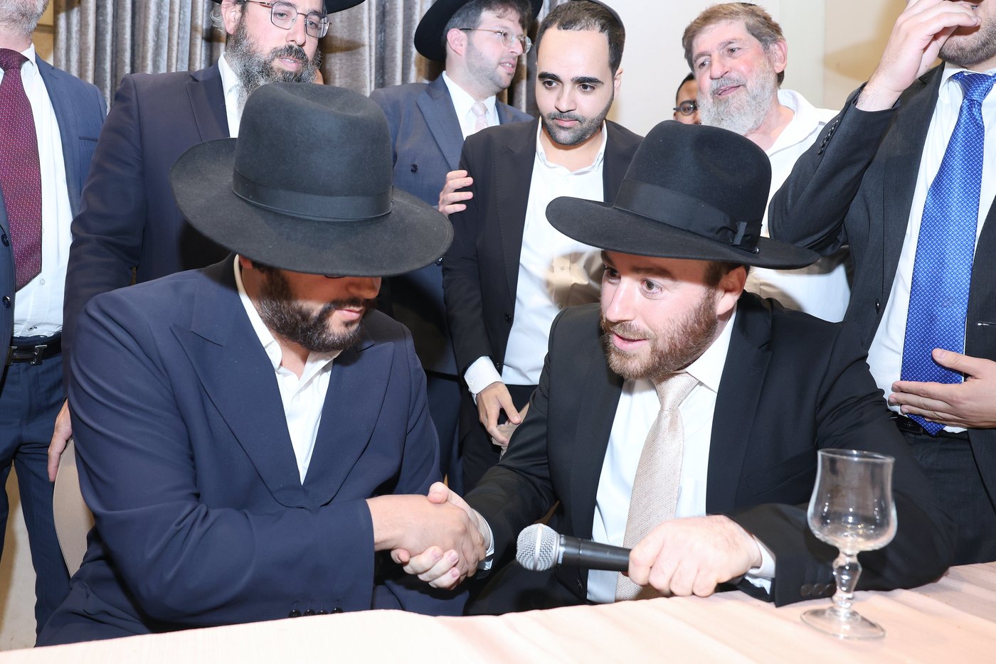 בר מצווה לבנו של אליהו ארנד