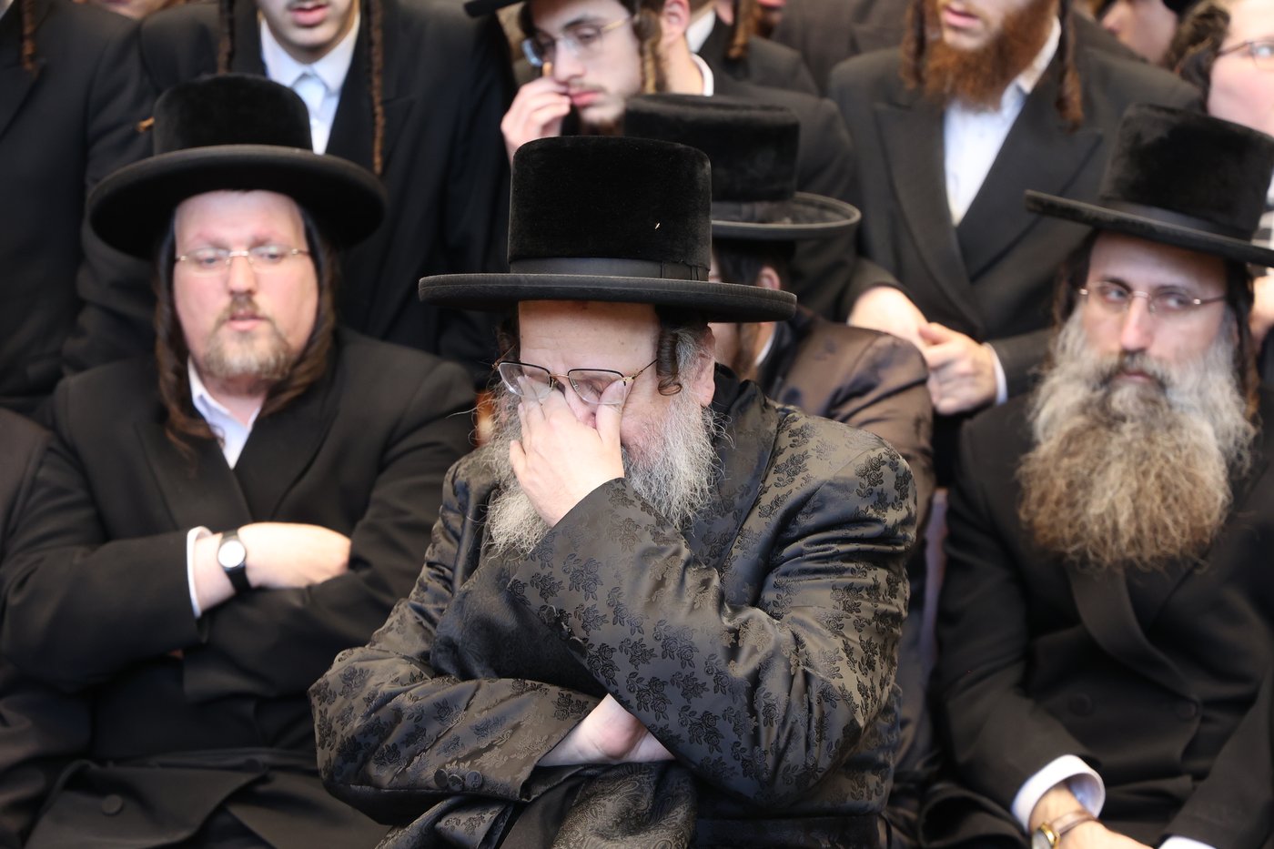 מסע הלויית הגה"צ אב"ד ערלוי ביתר זצ"ל