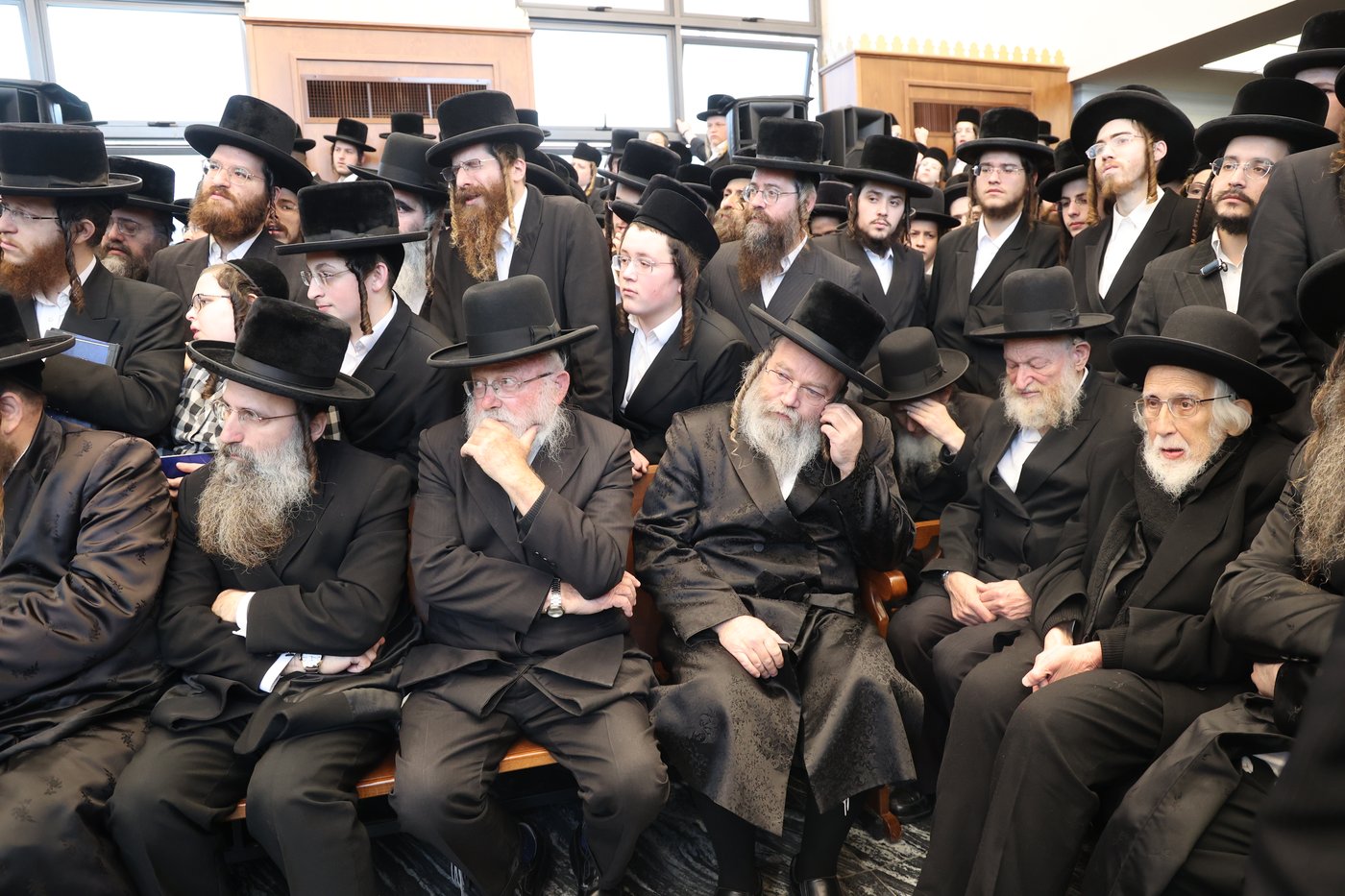 מסע הלויית הגה"צ אב"ד ערלוי ביתר זצ"ל