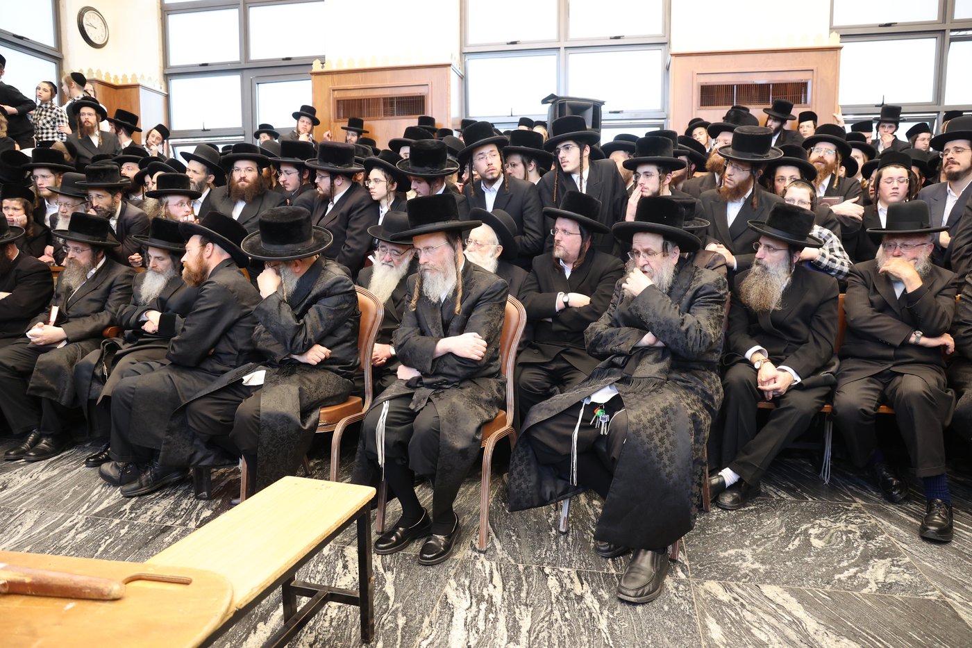 מסע הלויית הגה"צ אב"ד ערלוי ביתר זצ"ל