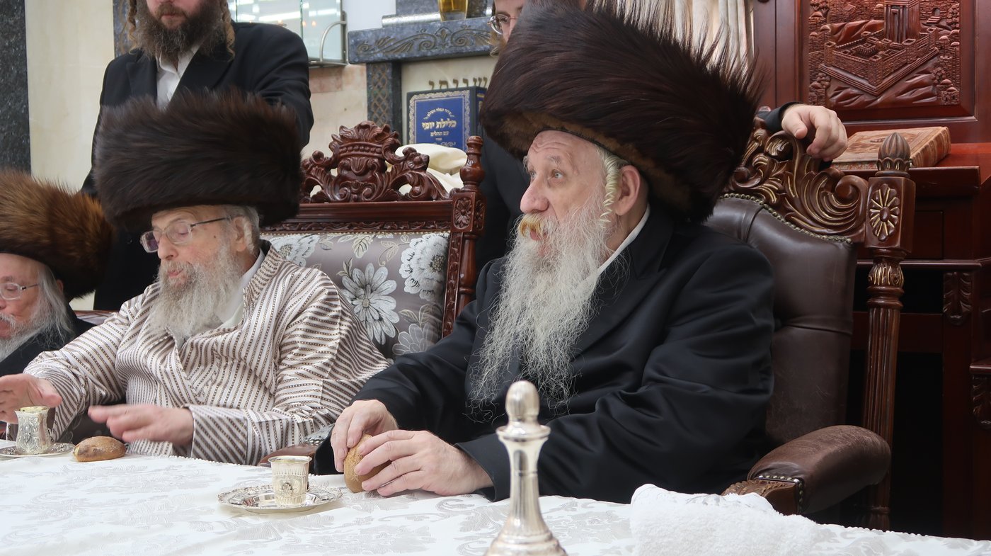 שמחת הברית בחצרות טשארנאביל - פינסק קרלין - טאלטשווא