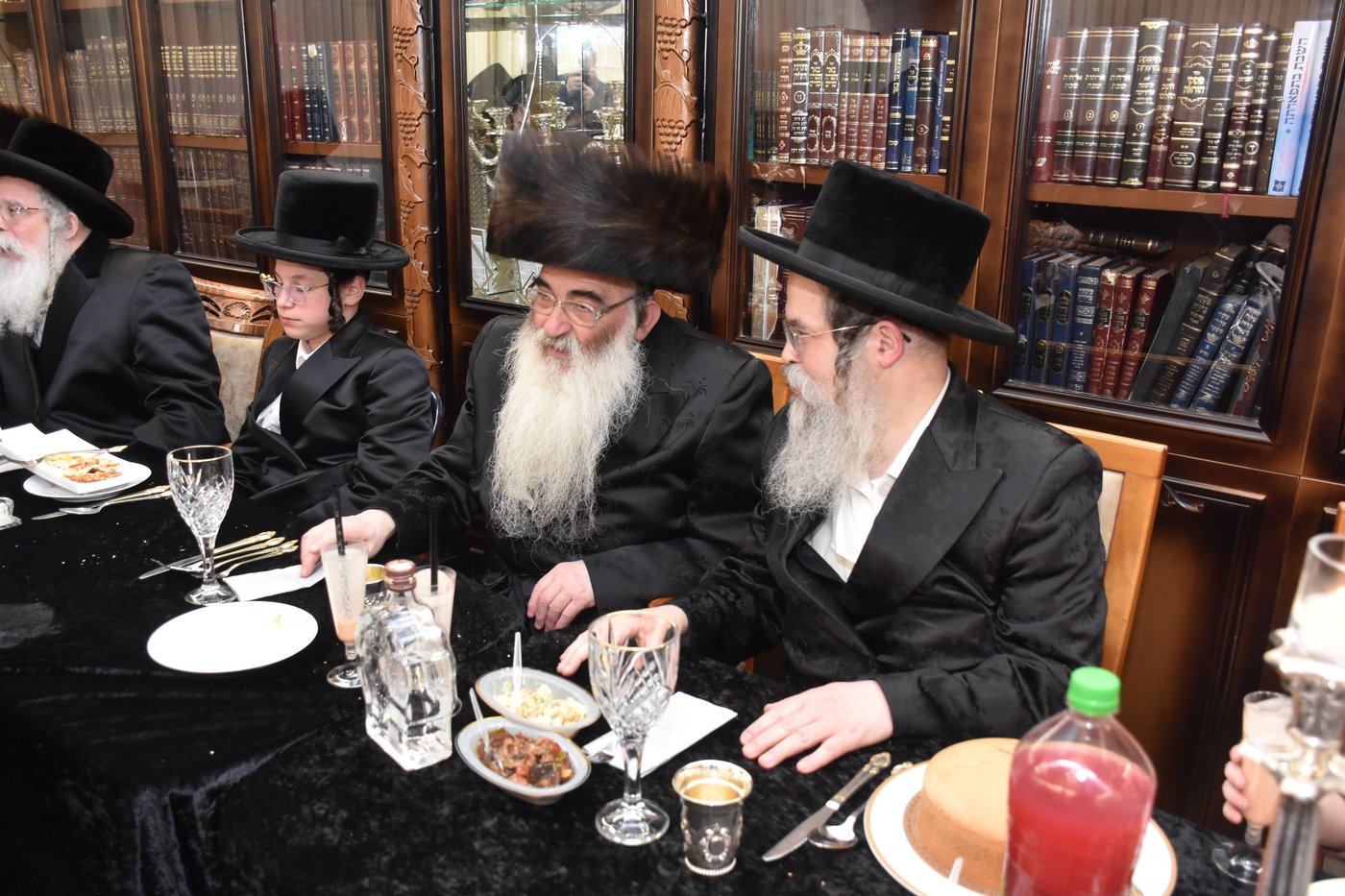 שמחת בר המצווה בחצרות ויז'ניץ -  נדבורנה