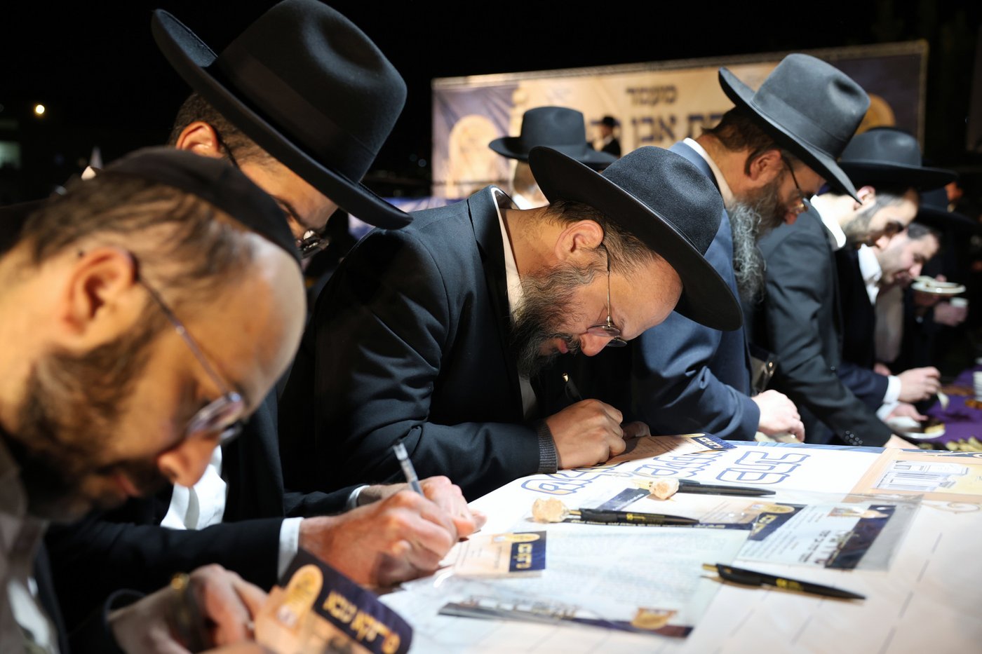 הנחת אבן הפינה למרכז תורה ותפילה 'אהל אברהם'