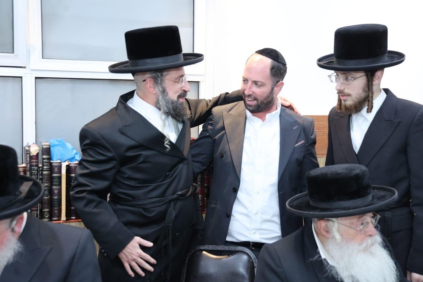 שמחת בית חיי נפש, בנו של הגר"ב ווייס התארס