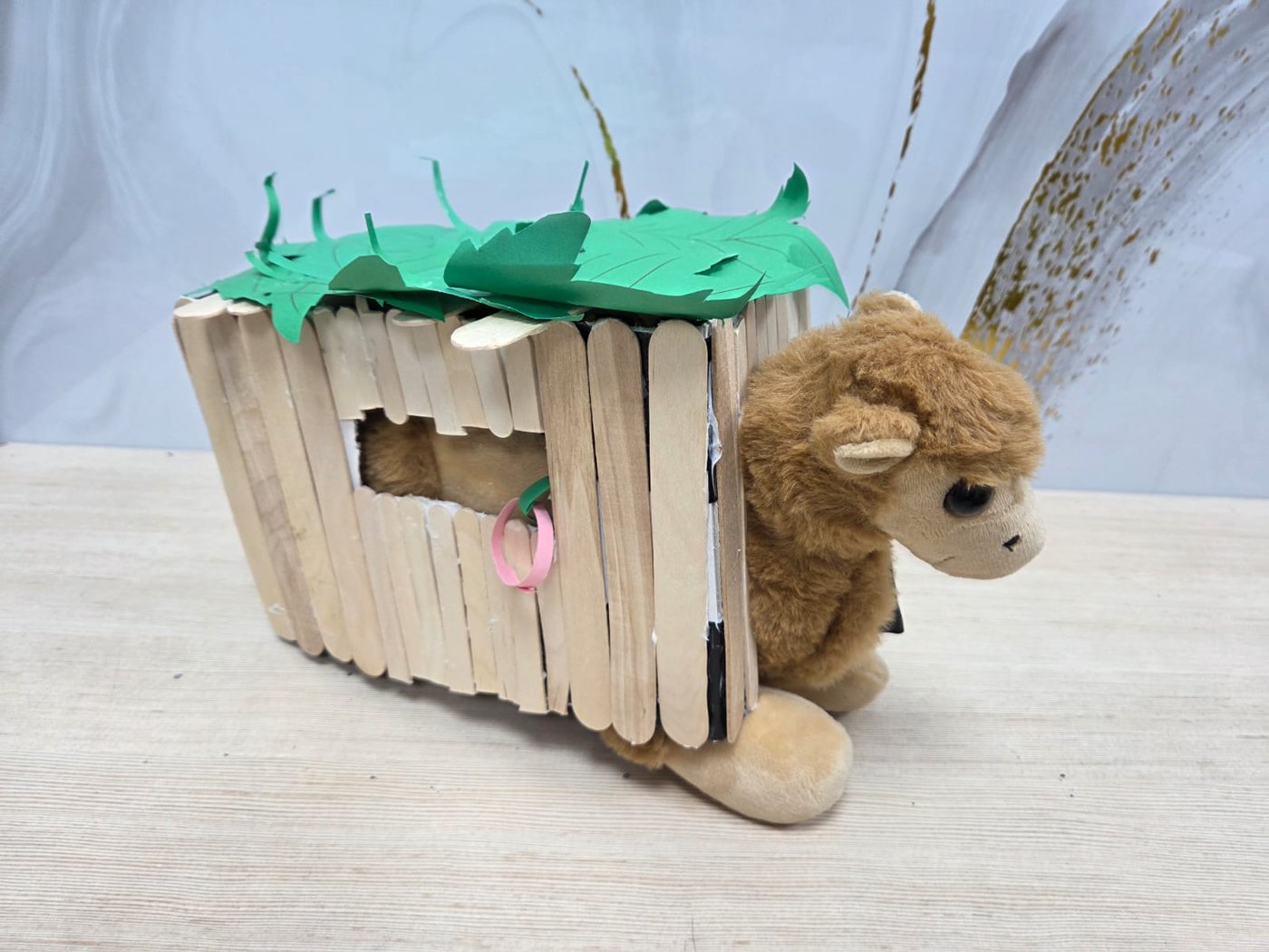 יצירת הסוכות של ילדי ת"ת 'חזון מאיר' ובית ישראל