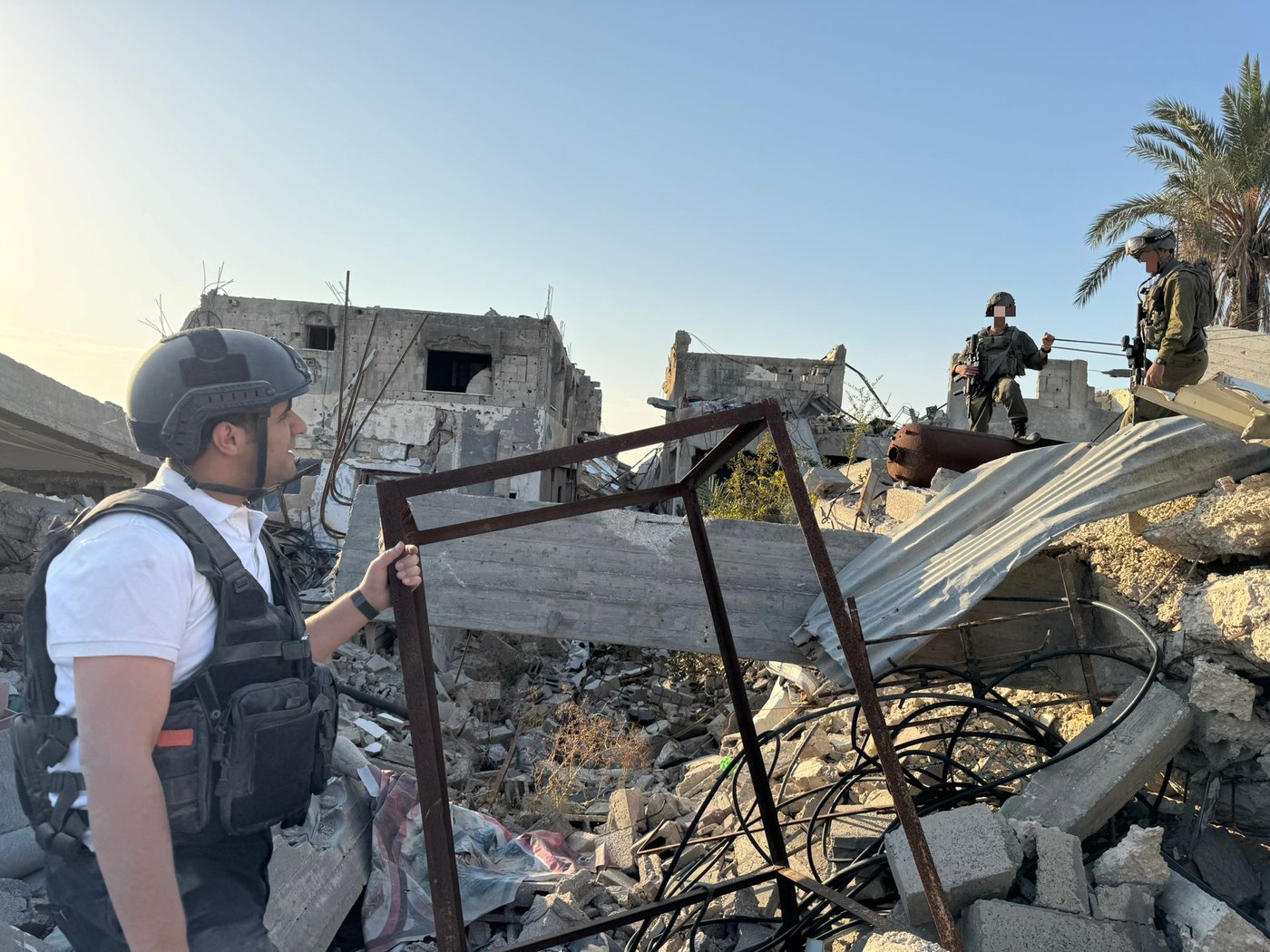 לכאן הובאו החטופים. בשיחה עם לוחמי צה"ל בשג'אעייה