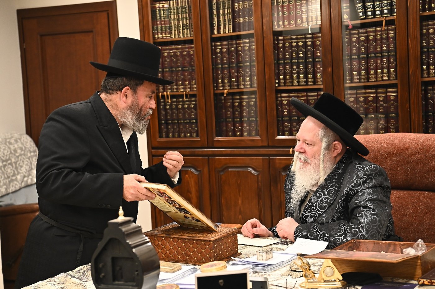 שוקי לרר אצל האדמו"ר מפרמישלאן