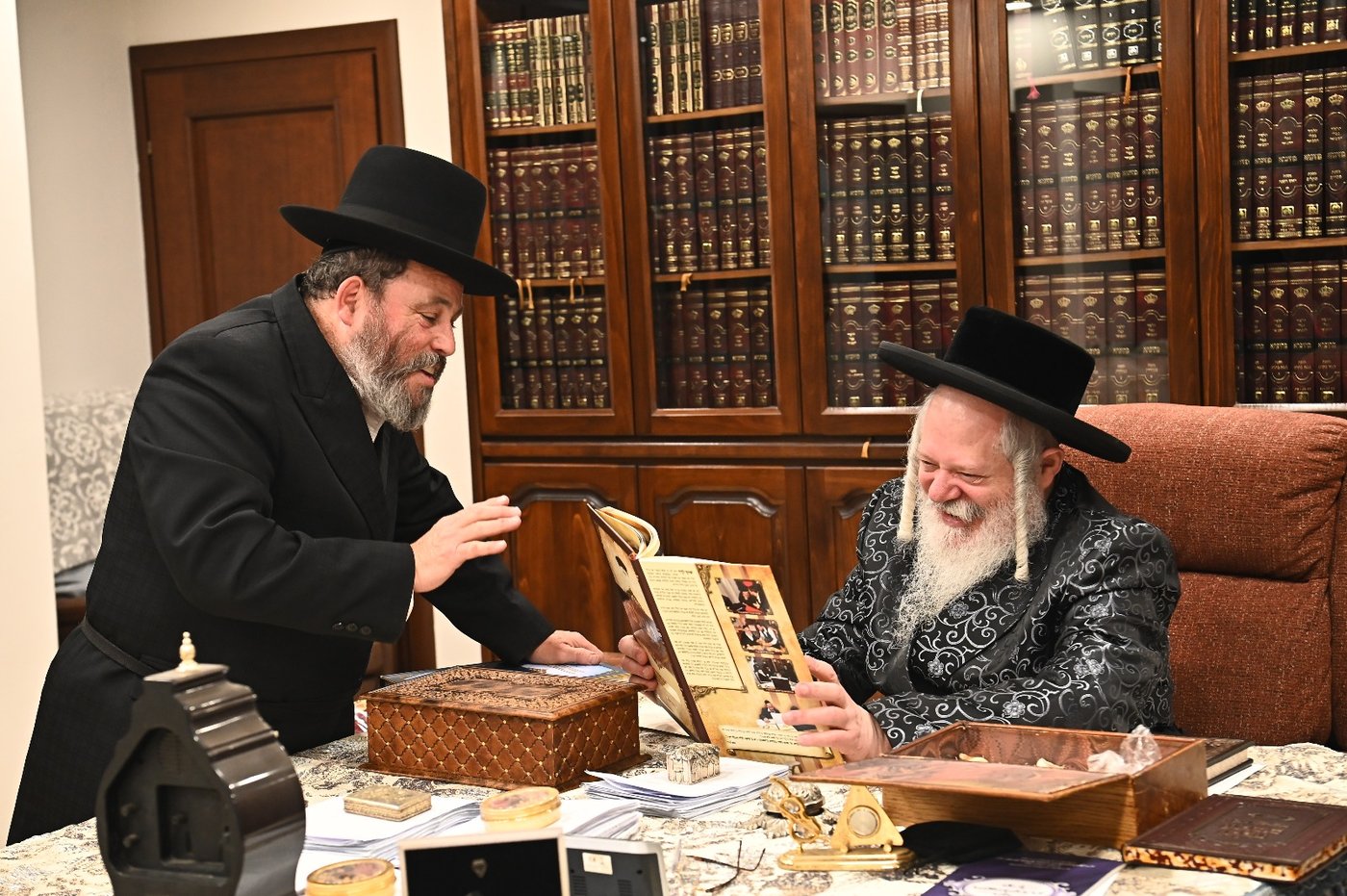 שוקי לרר אצל האדמו"ר מפרמישלאן