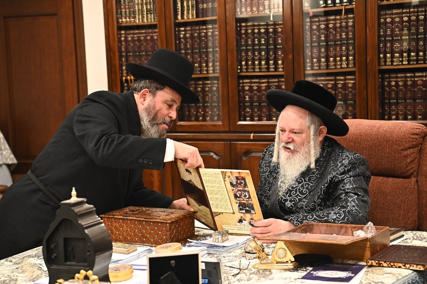 שוקי לרר אצל האדמו"ר מפרמישלאן