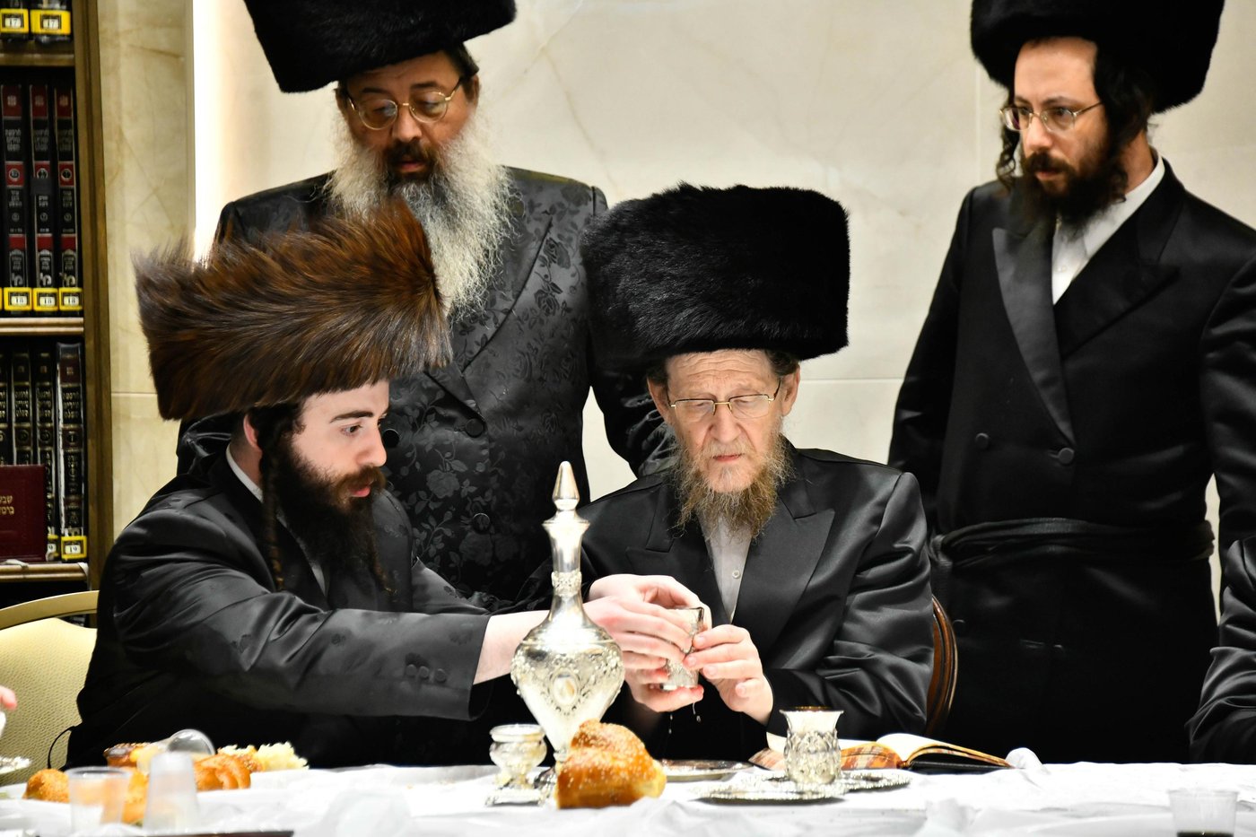 האדמו"ר מאלכסנדר ארה"ב במוצשב"ק בב"ב