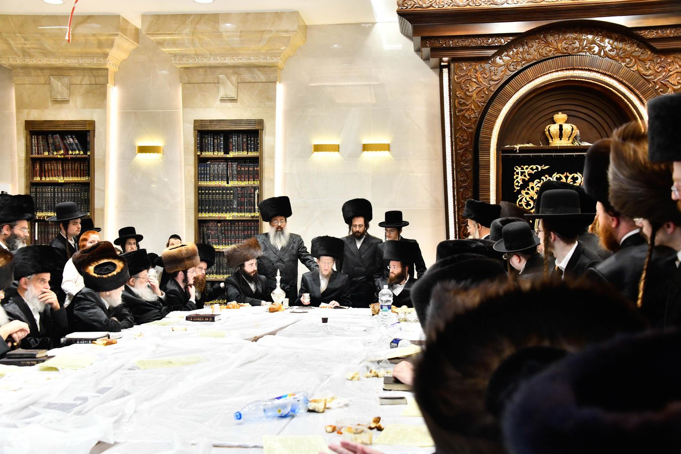 האדמו"ר מאלכסנדר ארה"ב במוצשב"ק בב"ב