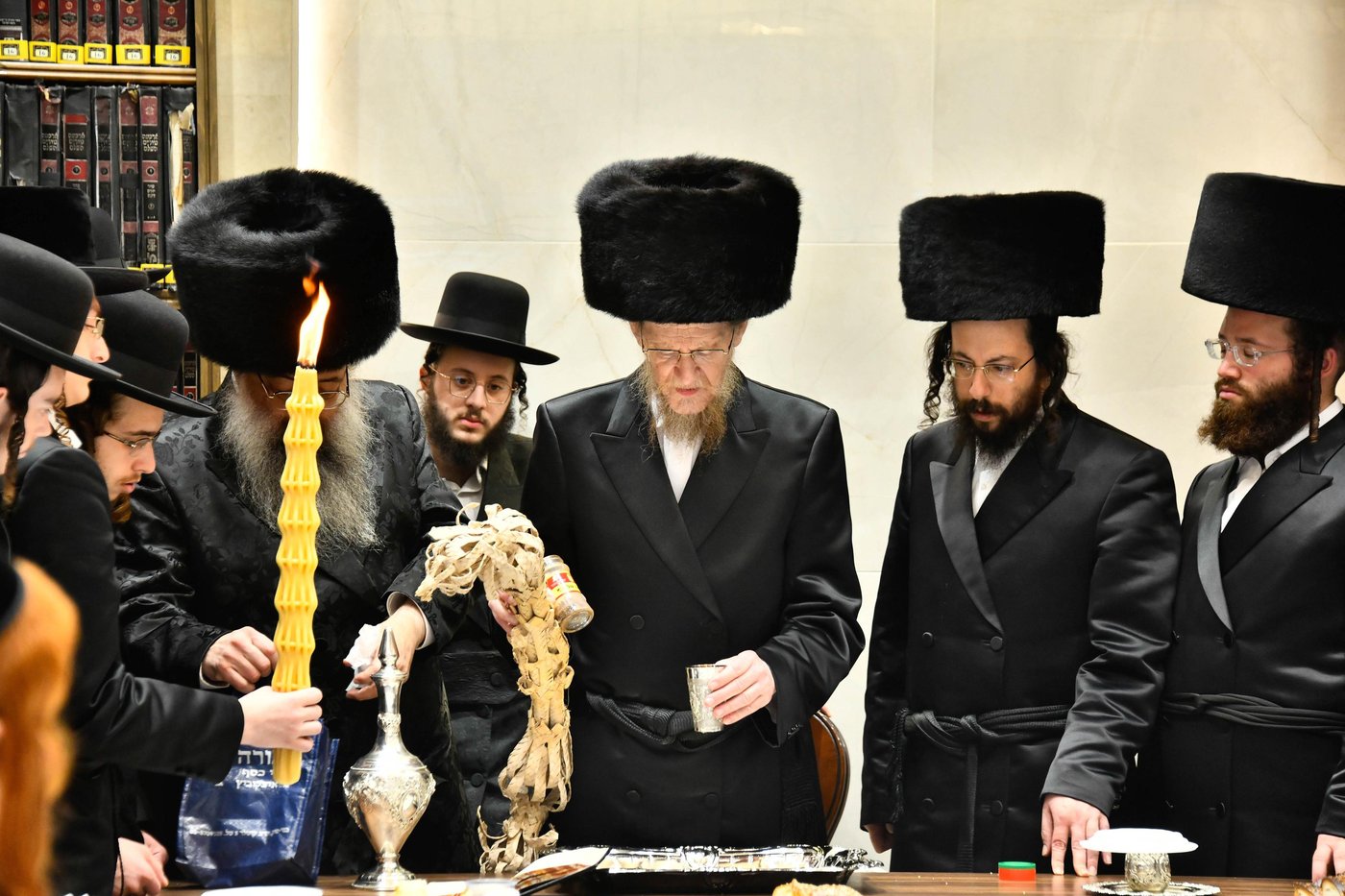 האדמו"ר מאלכסנדר ארה"ב במוצשב"ק בב"ב