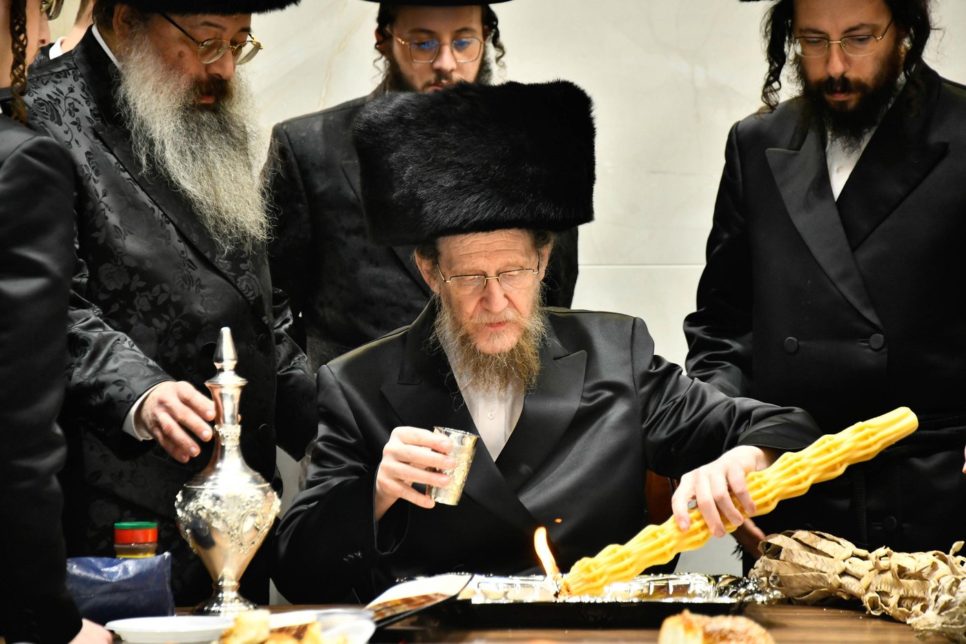 האדמו"ר מאלכסנדר ארה"ב במוצשב"ק בב"ב