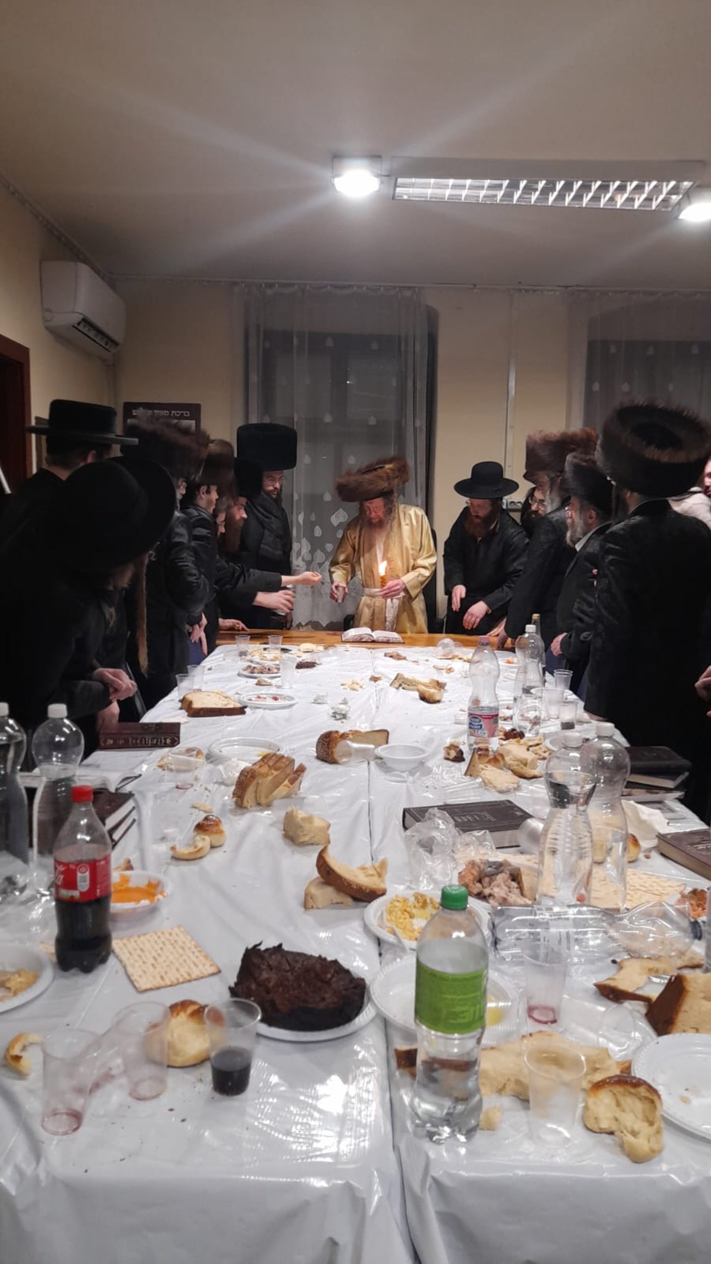 האדמו"ר מלעלוב ניקלשבורג בקרעסטיר