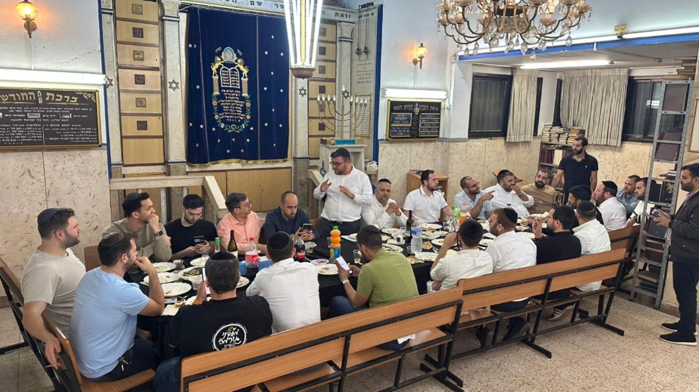 בשיעור שנערך ביום היארצייט של הרה"ק בעל ה'בת עין' זי"ע, נרשם מספר שיא של משתתפים