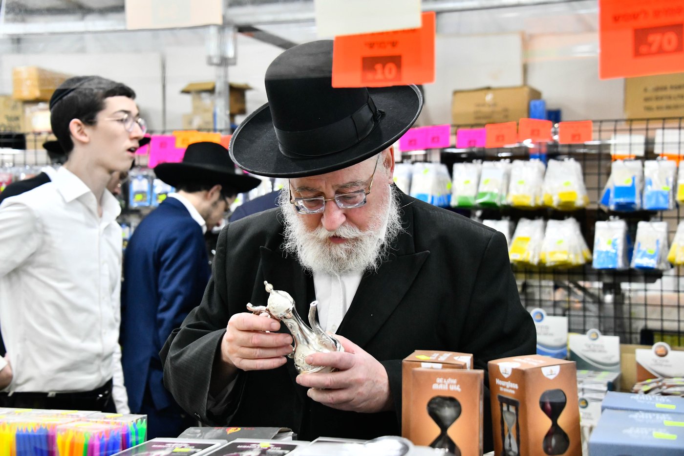 אווירת ערב חנוכה בב"ב