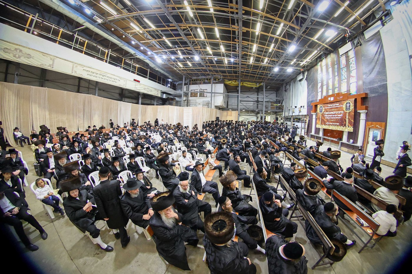 כינוס נגד פגעי הטכנולוגיה ע"י הגה"צ רבי צבי מאיר זילברברג