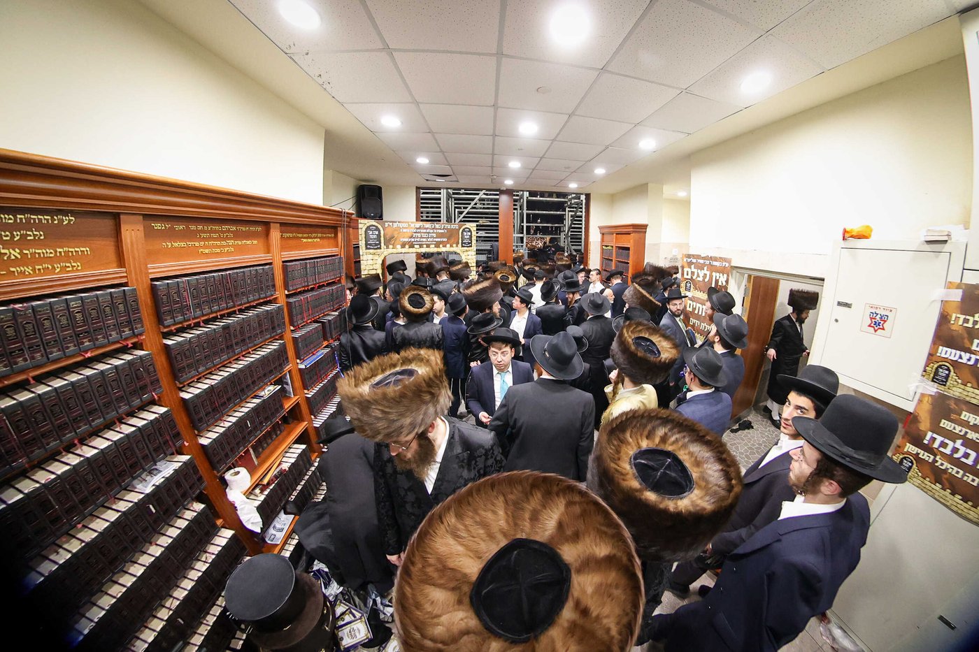 כינוס נגד פגעי הטכנולוגיה ע"י הגה"צ רבי צבי מאיר זילברברג