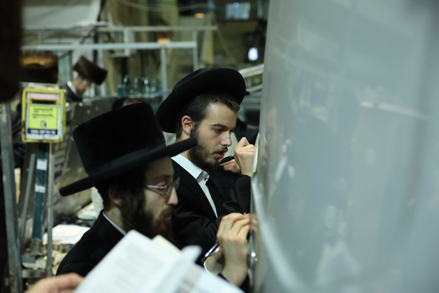 כינוס נגד פגעי הטכנולוגיה ע"י הגה"צ רבי צבי מאיר זילברברג