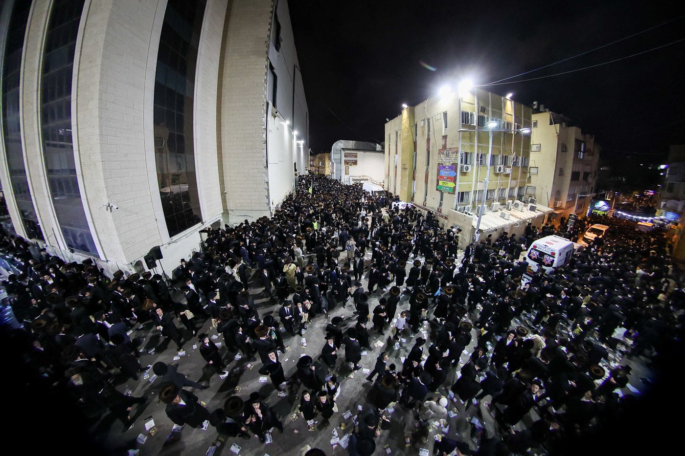 כינוס נגד פגעי הטכנולוגיה ע"י הגה"צ רבי צבי מאיר זילברברג