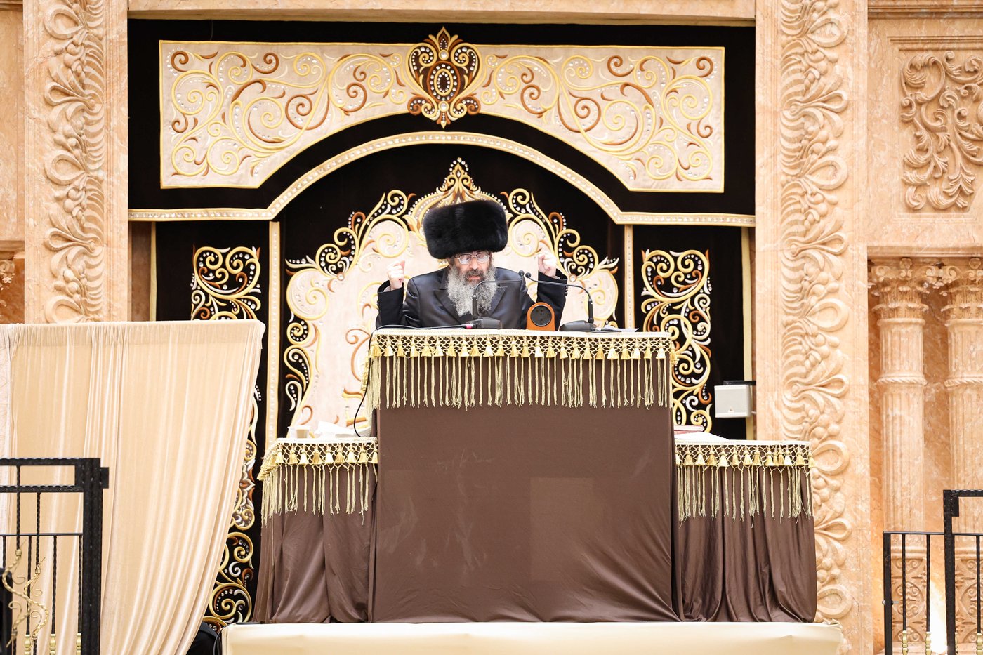 כינוס נגד פגעי הטכנולוגיה ע"י הגה"צ רבי צבי מאיר זילברברג