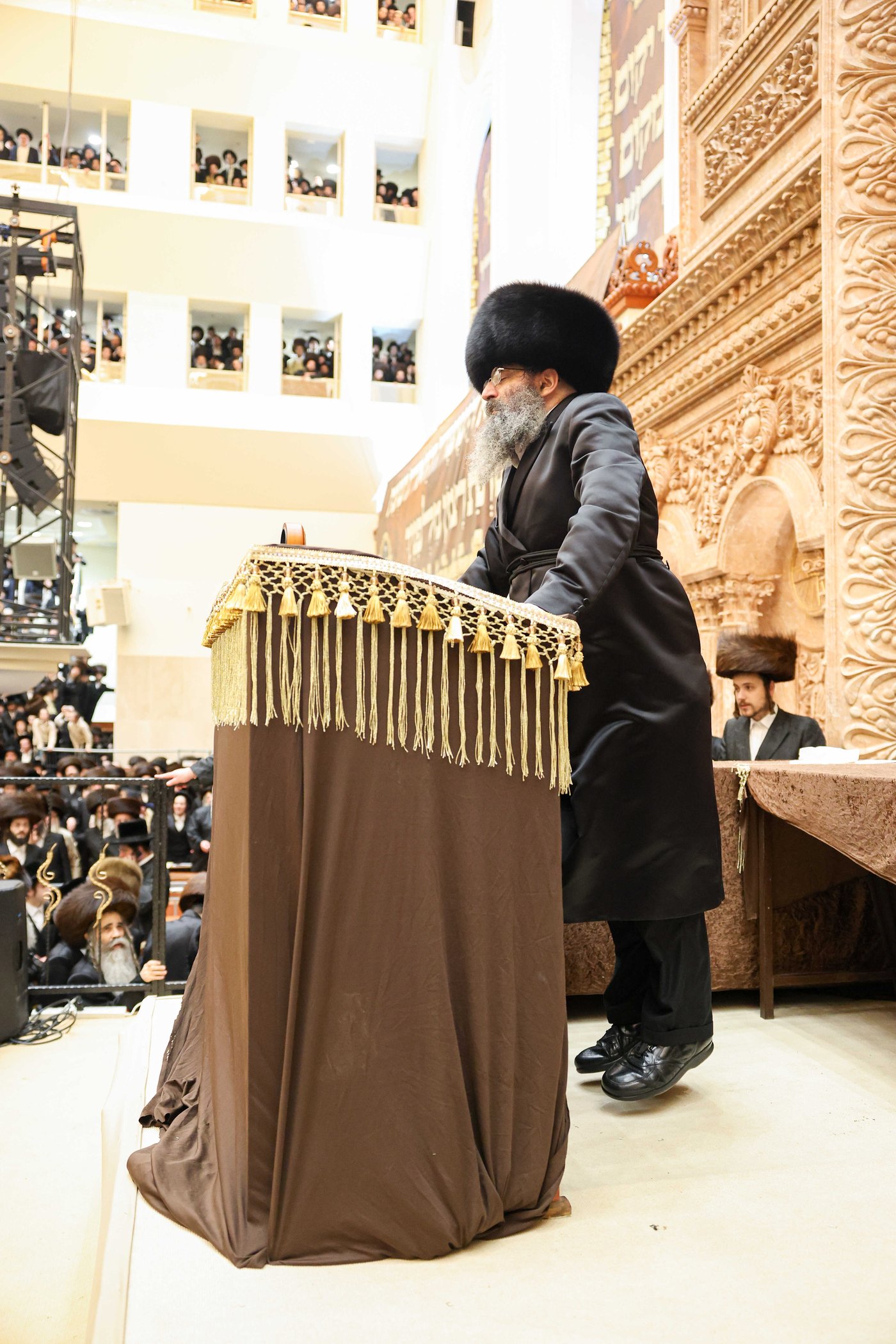 כינוס נגד פגעי הטכנולוגיה ע"י הגה"צ רבי צבי מאיר זילברברג